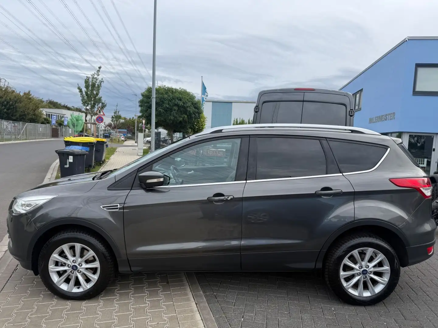 Ford Kuga Titanium TOP ZUSTAND/KLIMA/AUTOMATIK Grau - 2