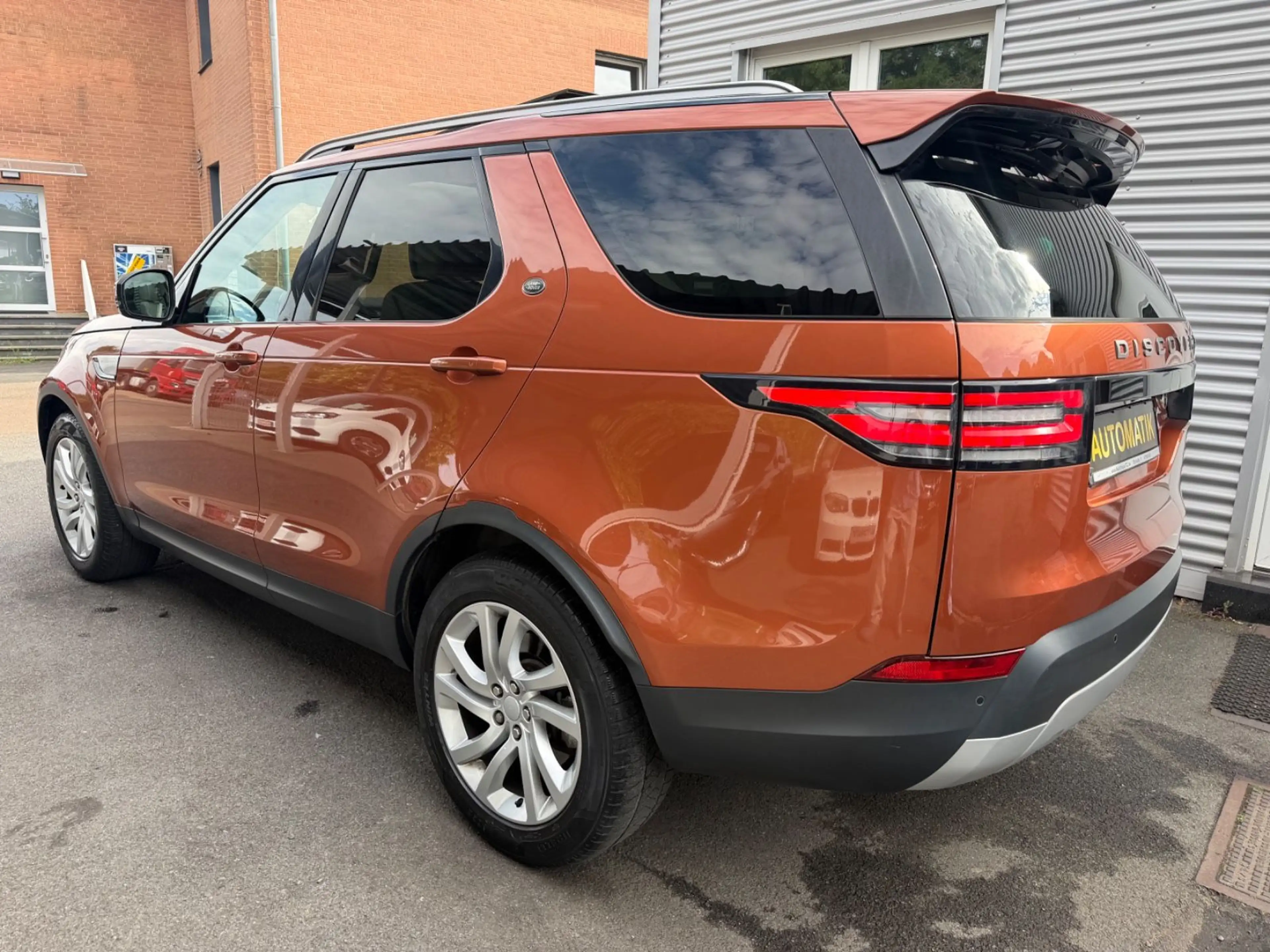 Land Rover Discovery 5 7/SITZER+AUTOMATIK+PANO+LEDER — photo 6