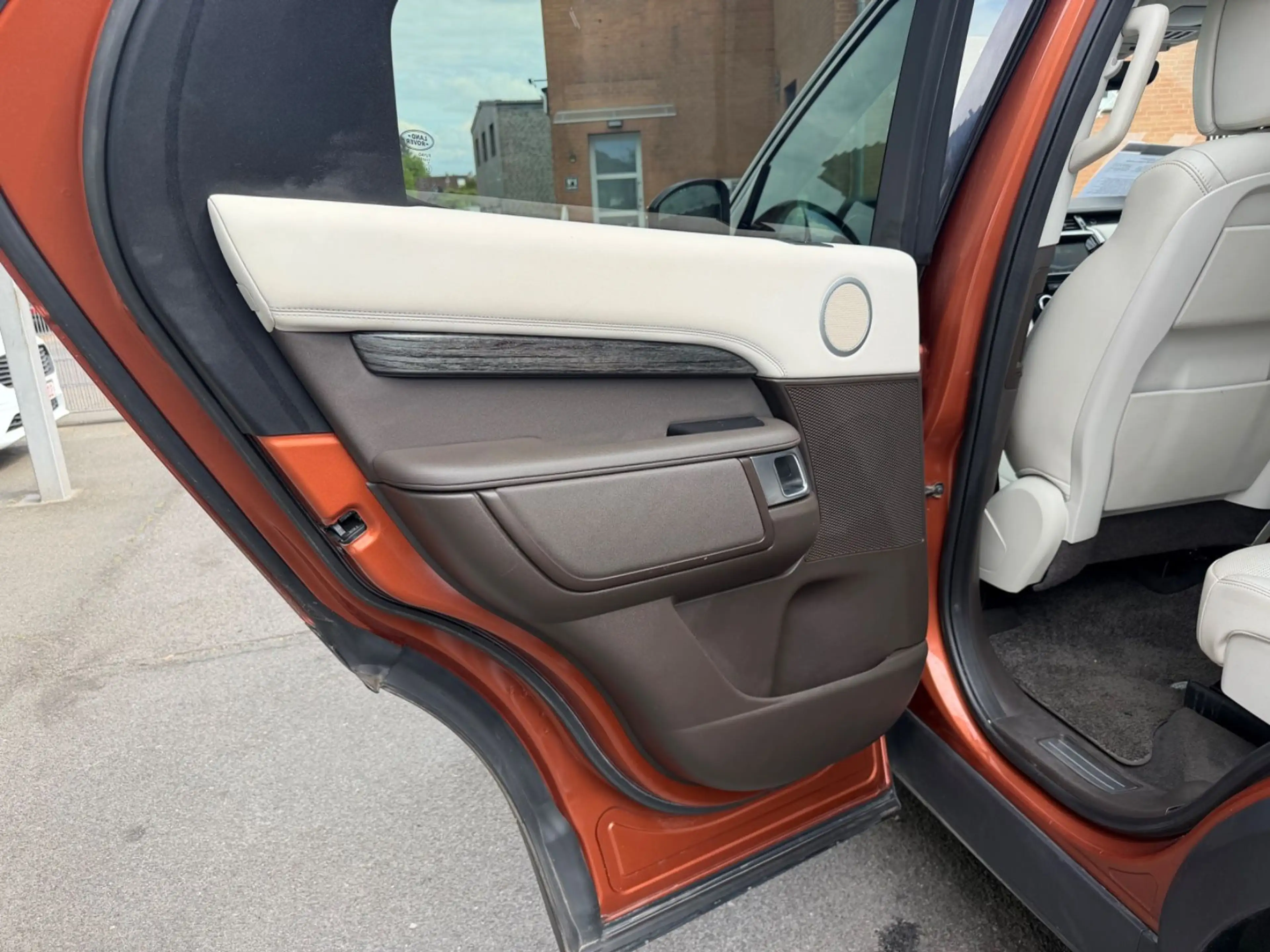 Land Rover Discovery 5 7/SITZER+AUTOMATIK+PANO+LEDER — photo 14