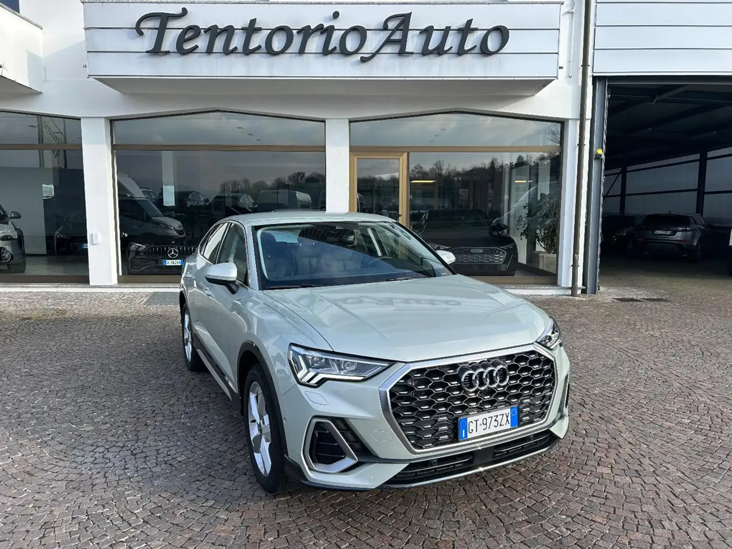 Audi Q3 SPORTBACK 45 TFSI e S tronic S line edition Argento - 1