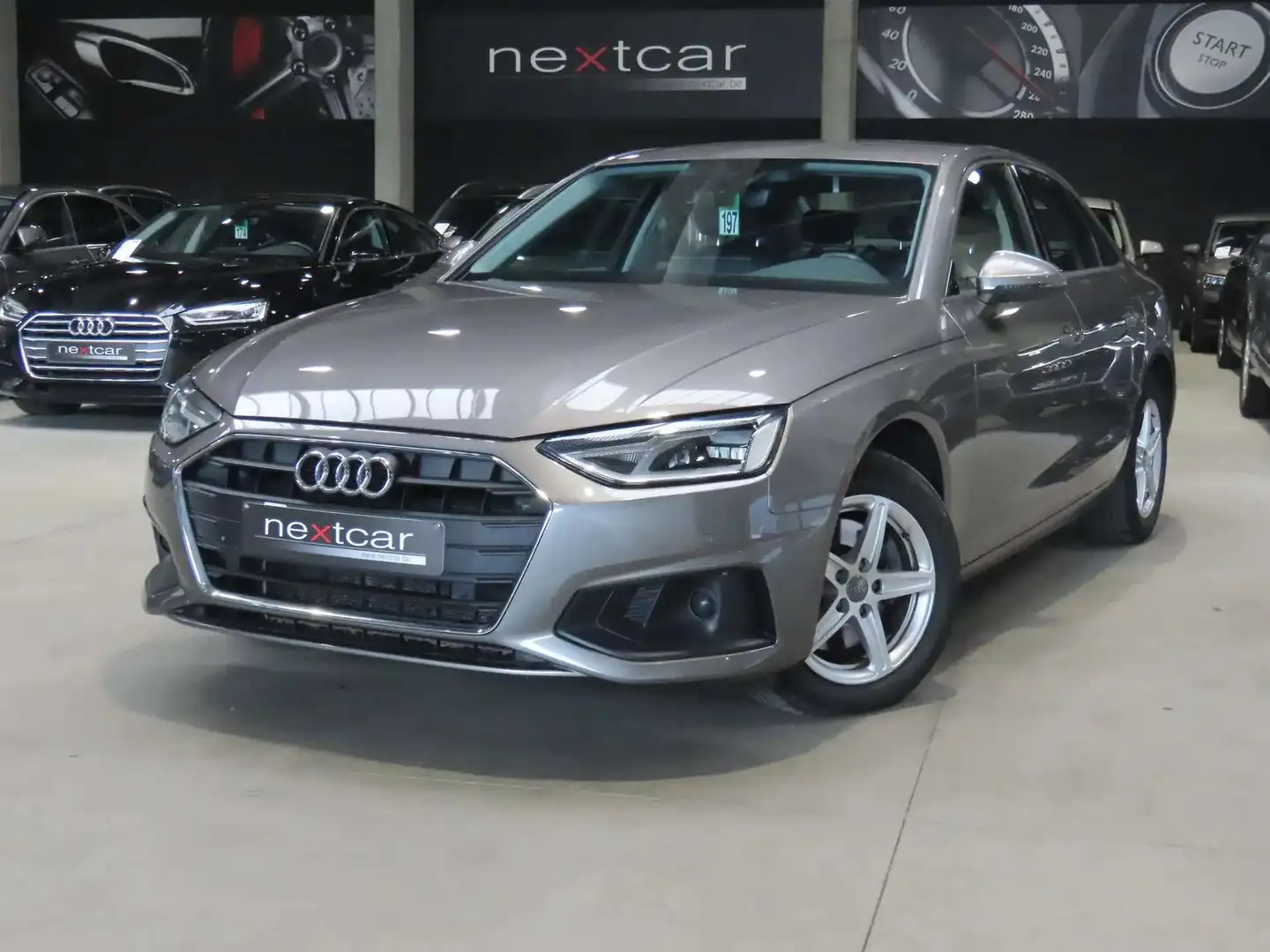 Audi A4 30TDi Adv STRONIC **NAVI-LED-VIRTUAL-PARKING** Gris - 1