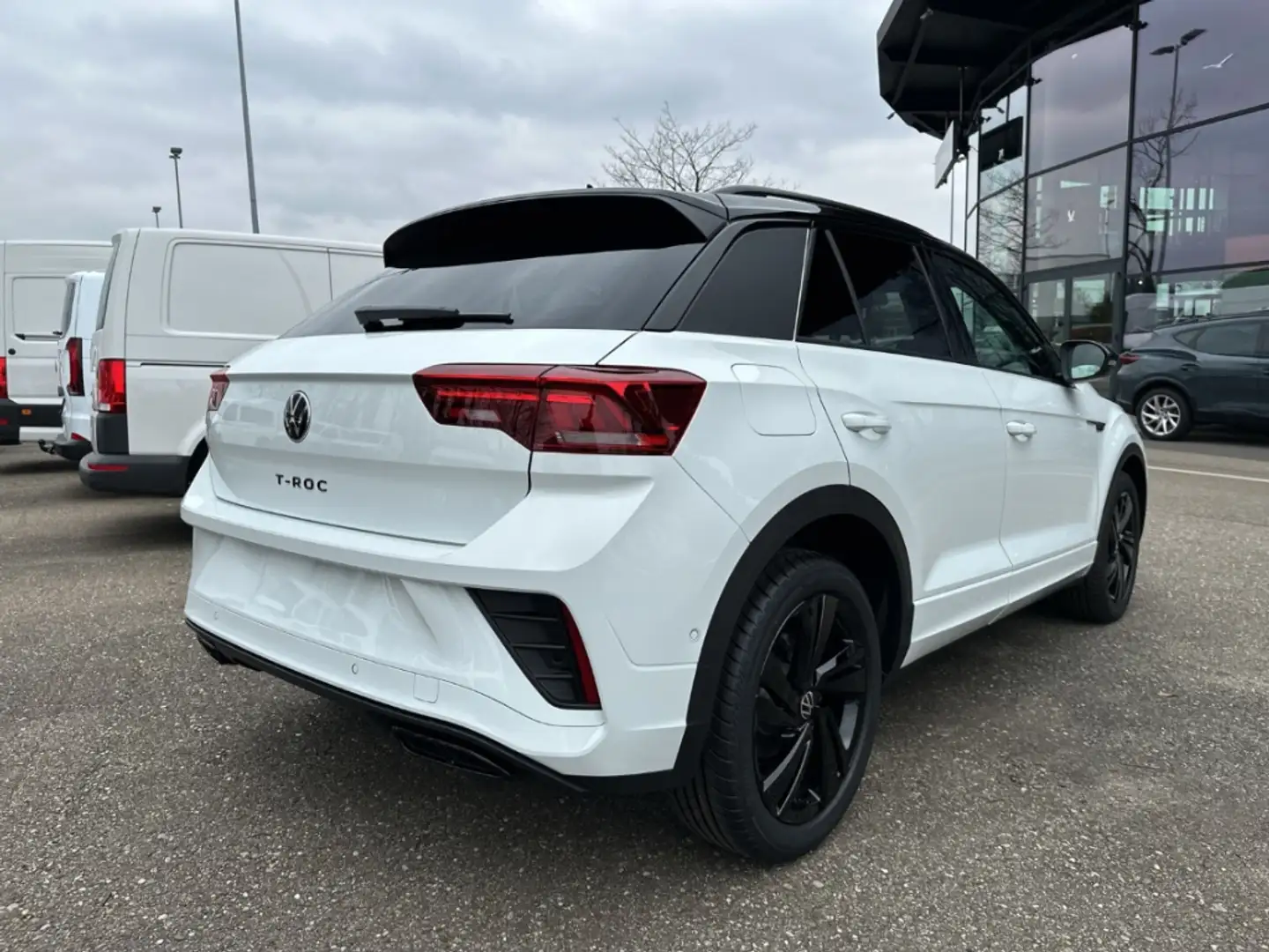 Volkswagen T-Roc R-Line 1.5 TSI DSG Black Style AHK Navi ACC Kamera Weiß - 2