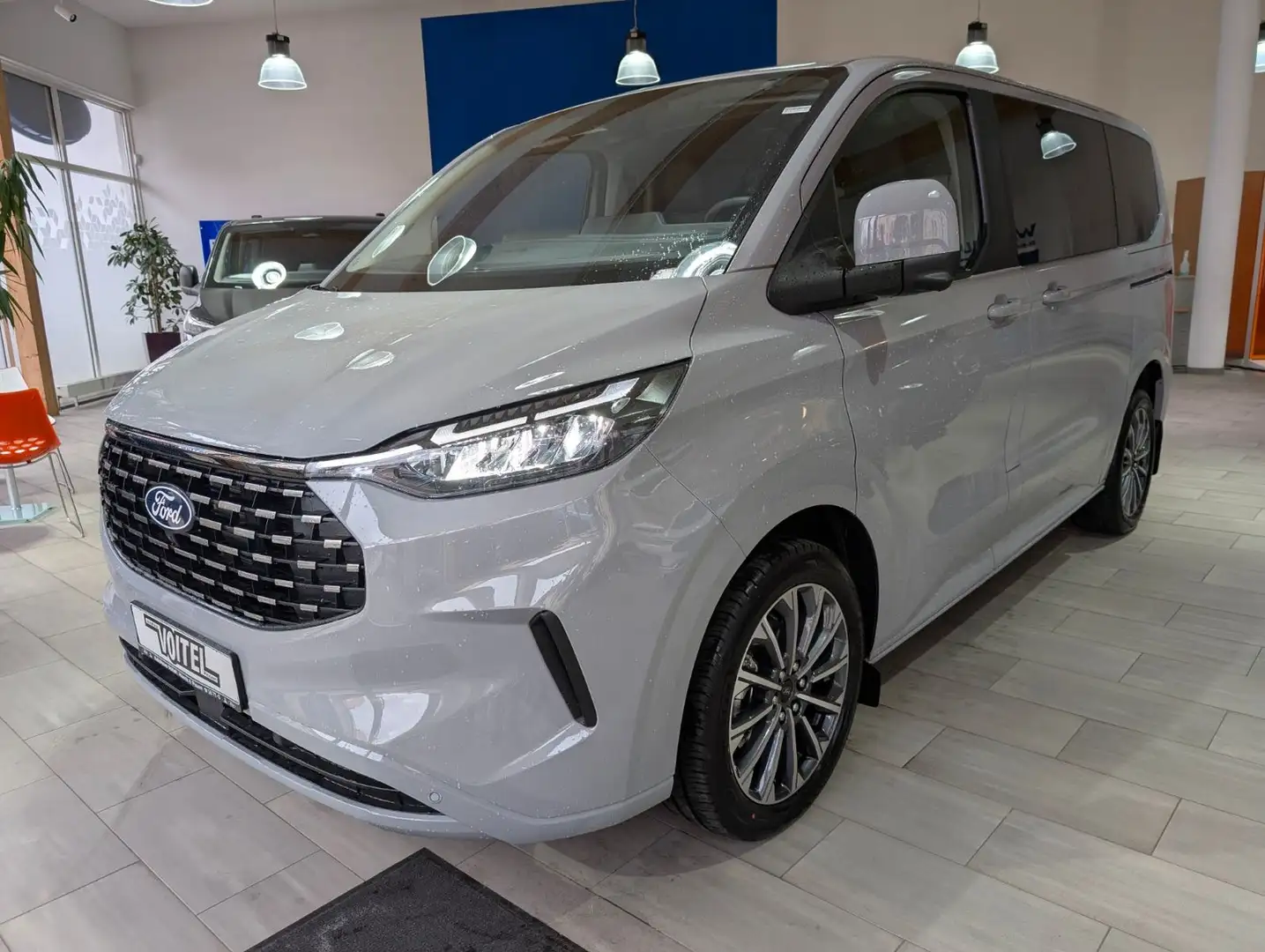 Ford Tourneo Custom Titanium X L1 AHK Gris - 1