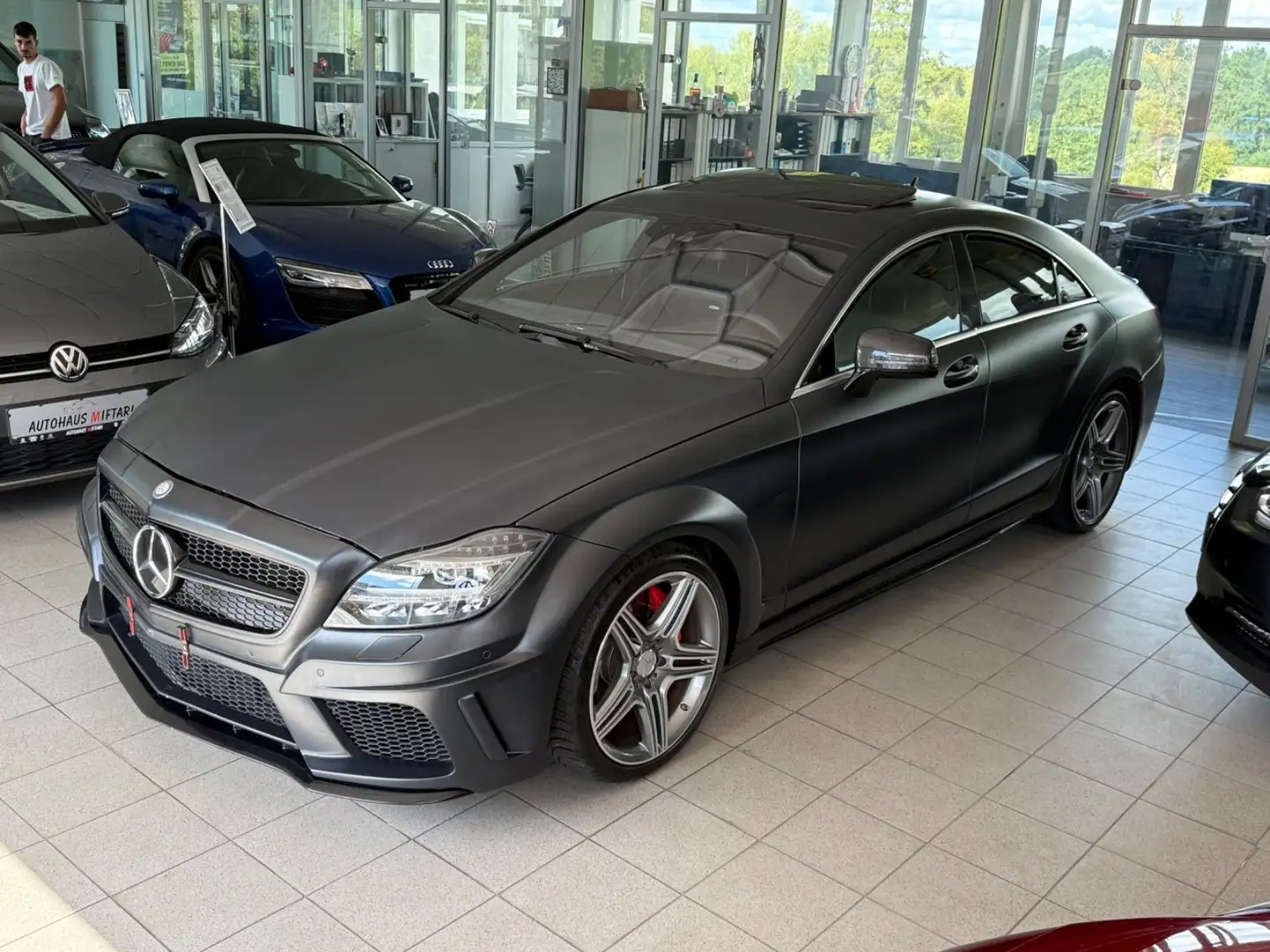 Mercedes-Benz CLS 63 AMG Performance PRIOR Carbon Designo B&O Grau - 1