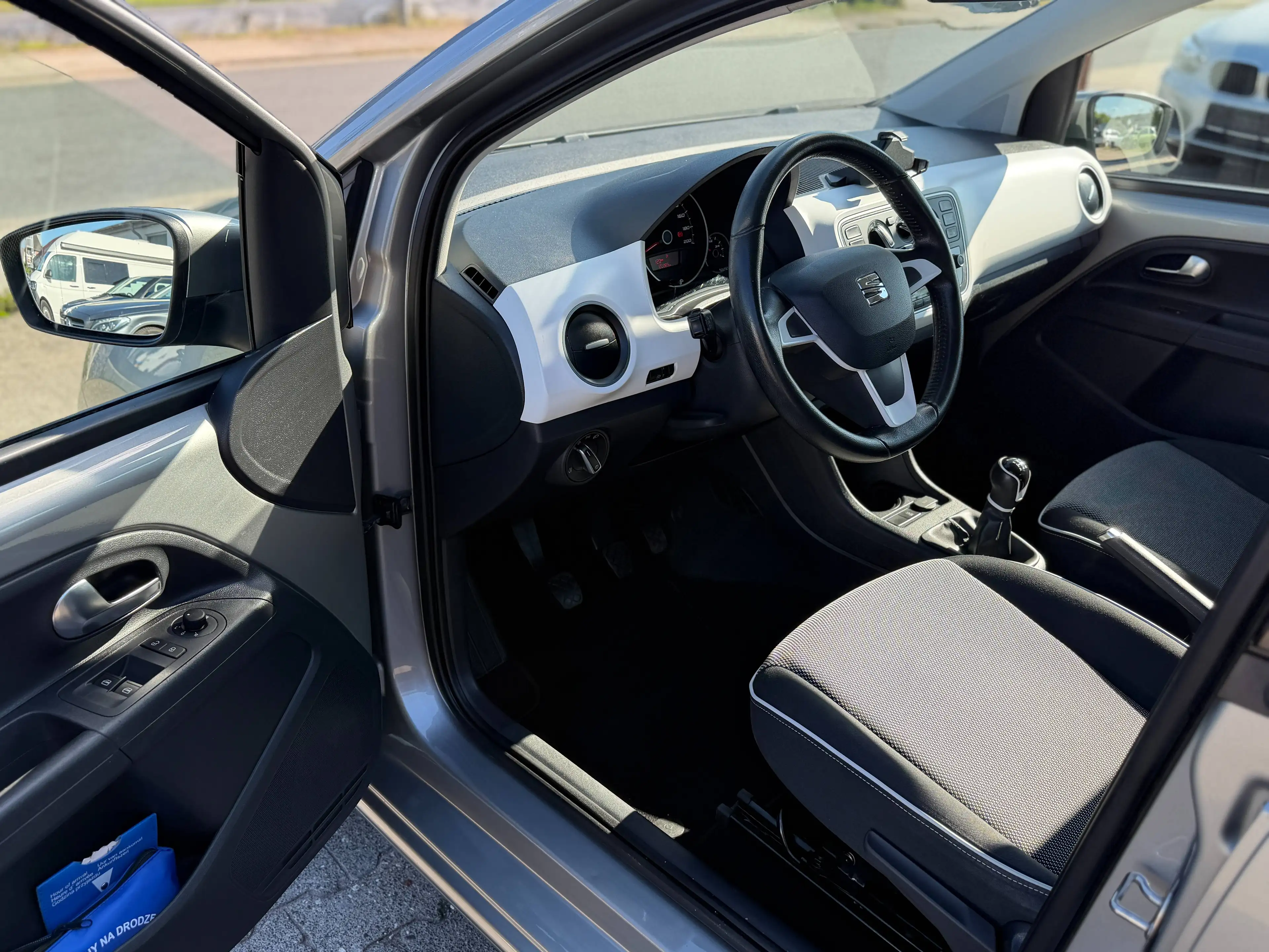 SEAT Mii Chic — photo 9