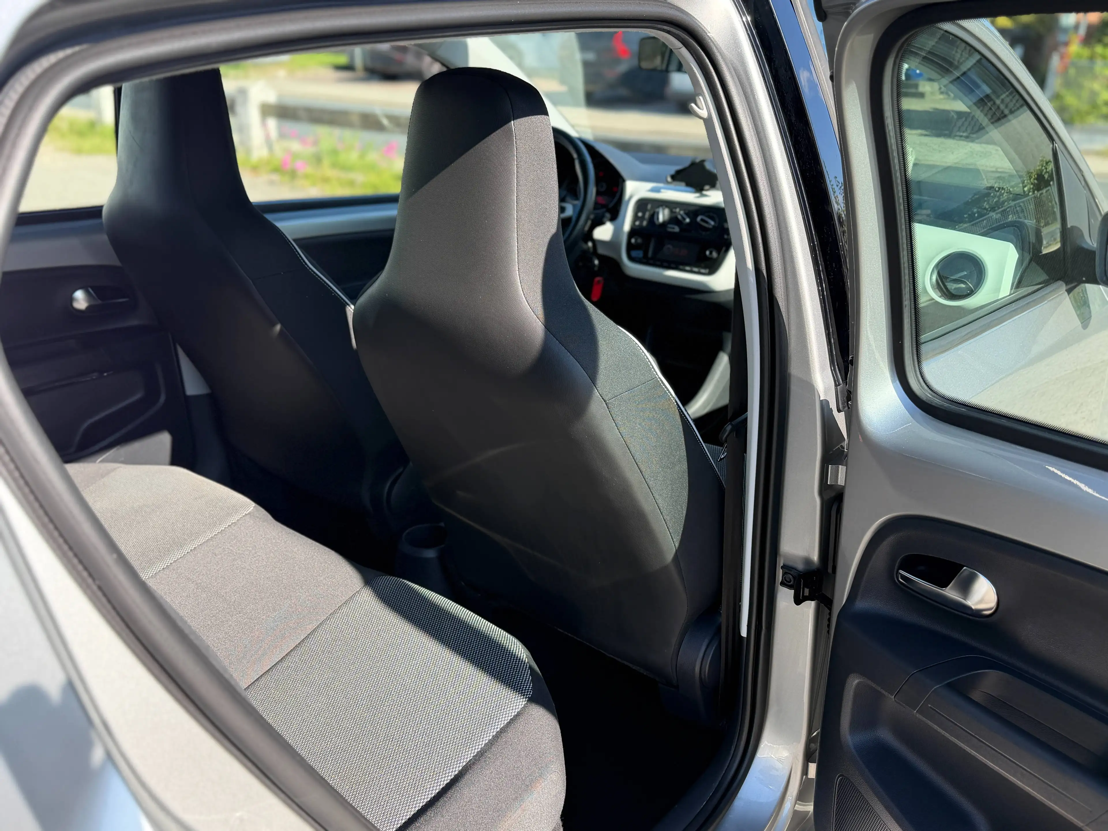 SEAT Mii Chic — photo 12