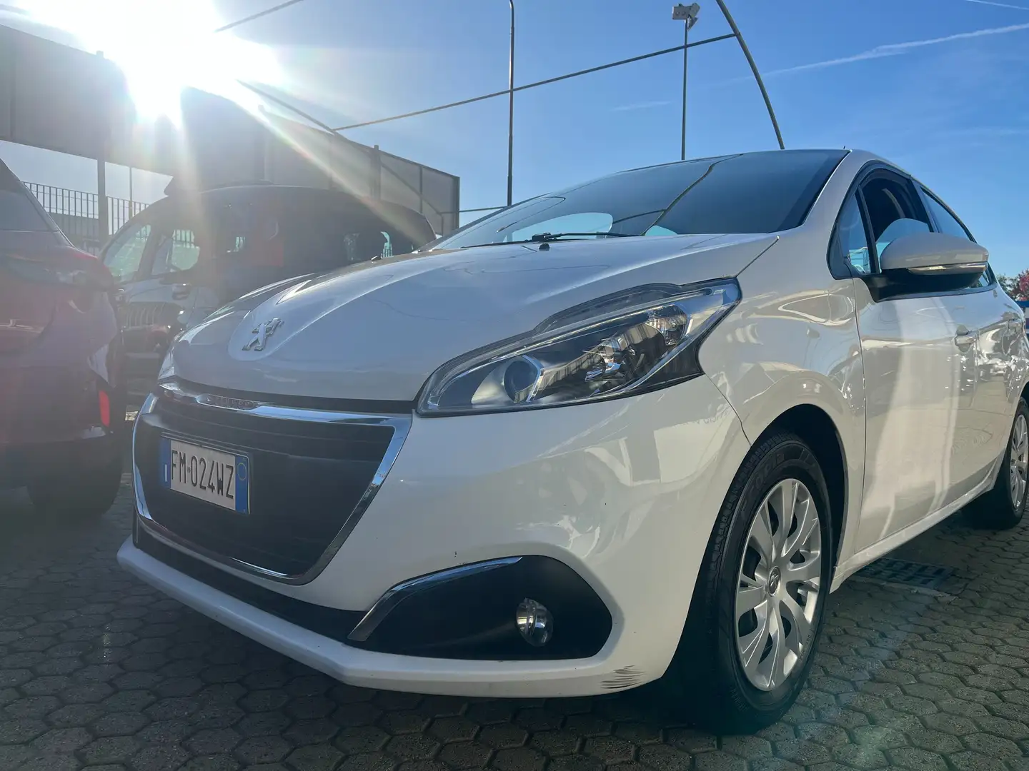 Peugeot 208 208 5p 1.2 puretech Active 68cv Bianco - 1