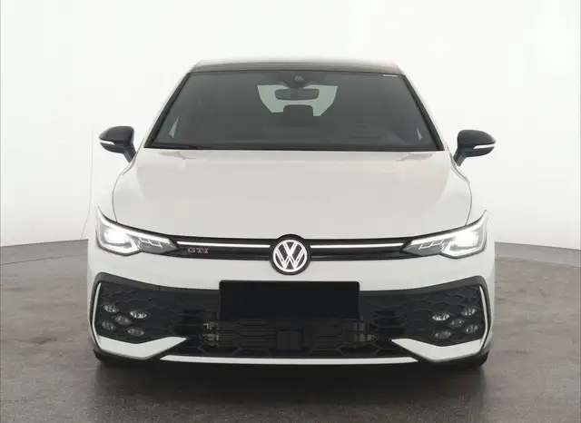 Volkswagen Golf view 6