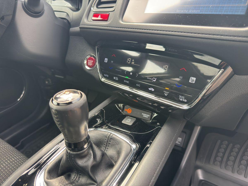 Honda HR-V 1.6 DTEC Executive Pano Kamera Navi — photo 10