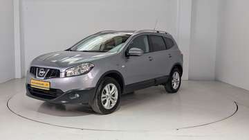 Qashqai+2 2.0i 4x4 * AHK * Navi * Pano Acenta 7- S
