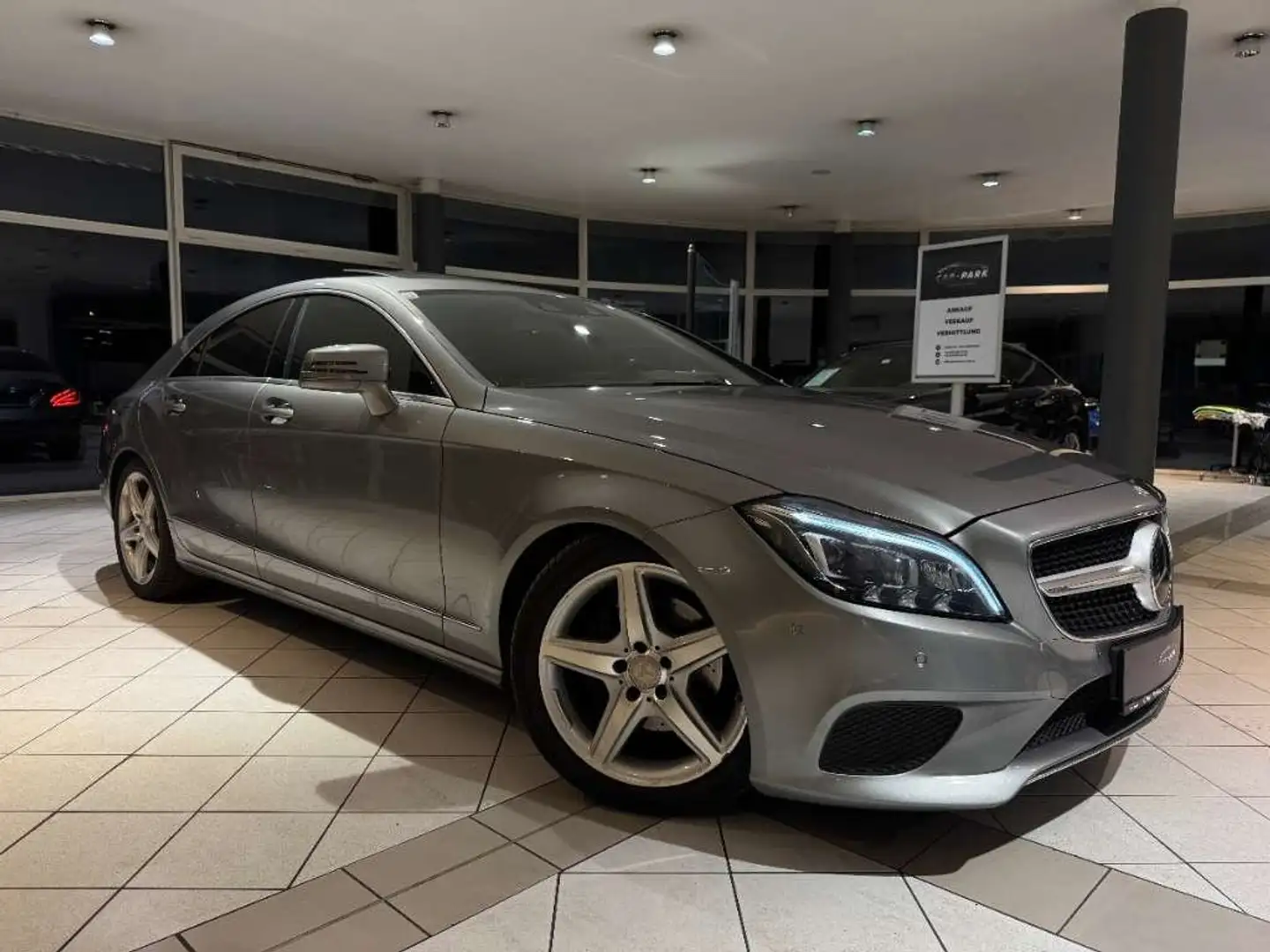 Mercedes-Benz CLS 350 CLS 350 BlueTec / d 4Matic Gris - 1