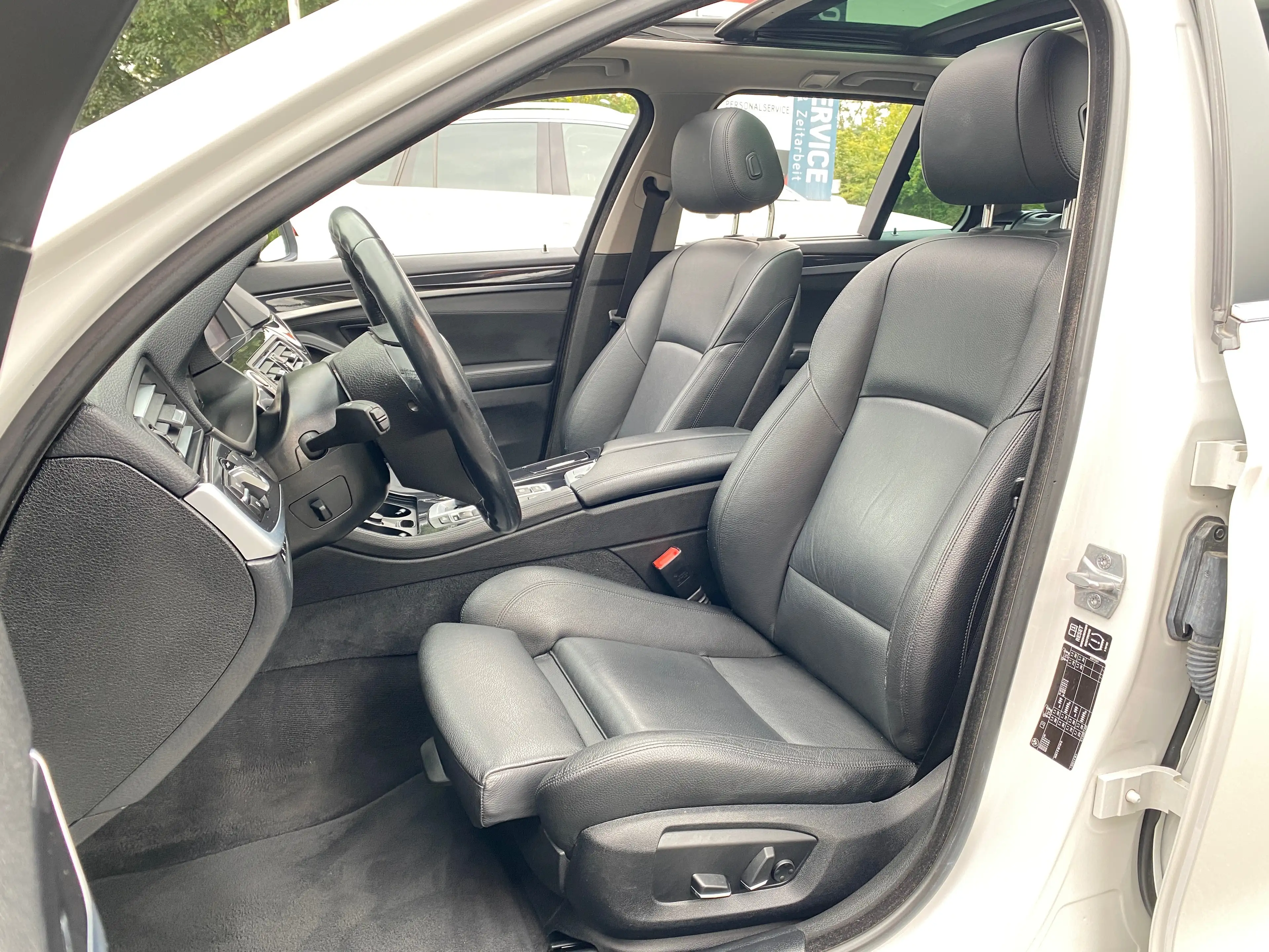 BMW 525 525d Touring Automatik HUD KAMERA XENON LEDER NAVI — photo 11
