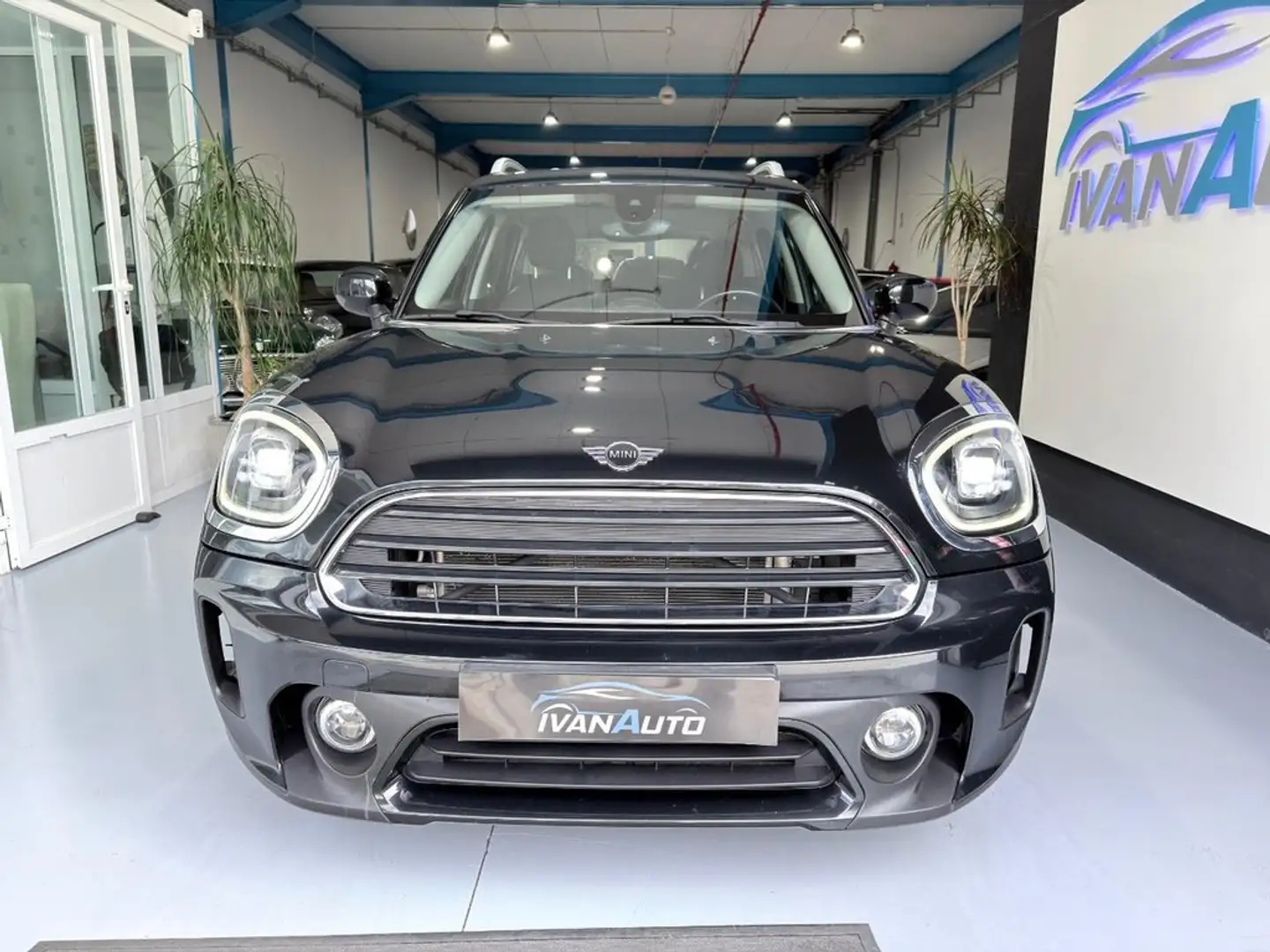 MINI Cooper Countryman AUT. Negro - 2