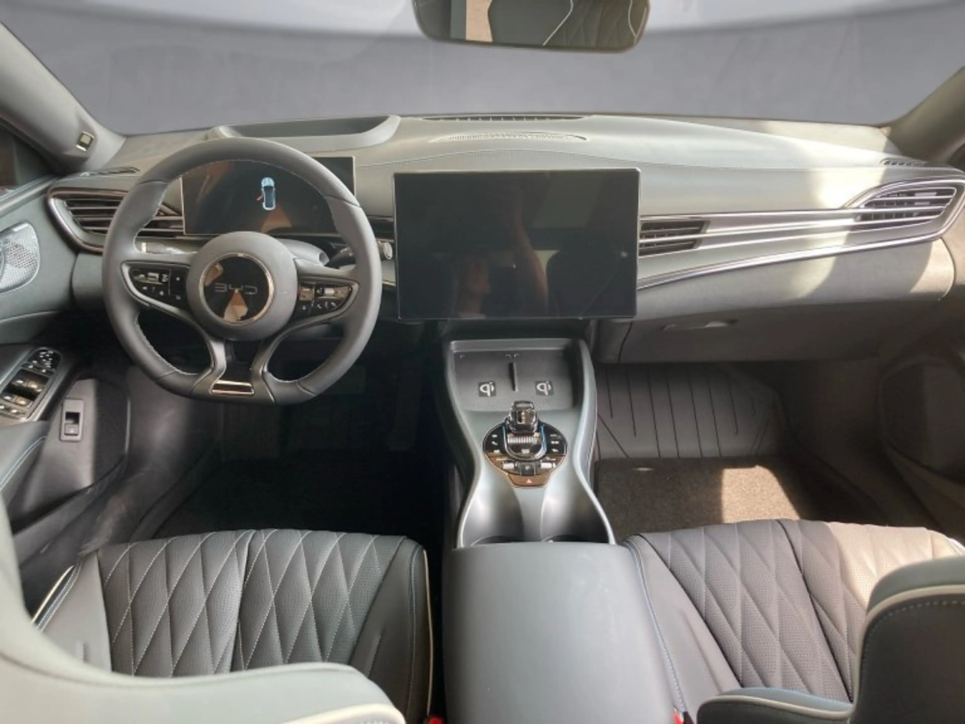BYD Seal Excellence AWD MY26 — photo 9