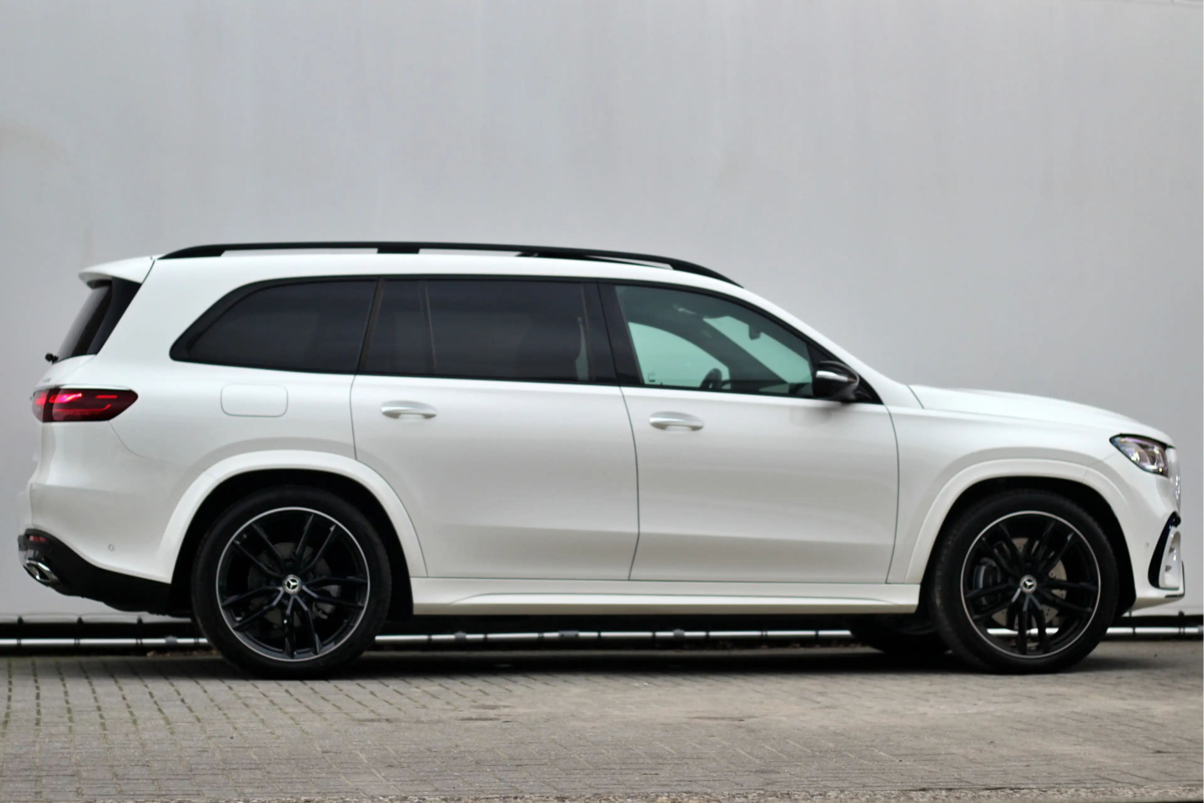 Mercedes-Benz GLS 450 4MATIC AMG Line 7-zits | BTW | Pano | Burmester | — photo 3