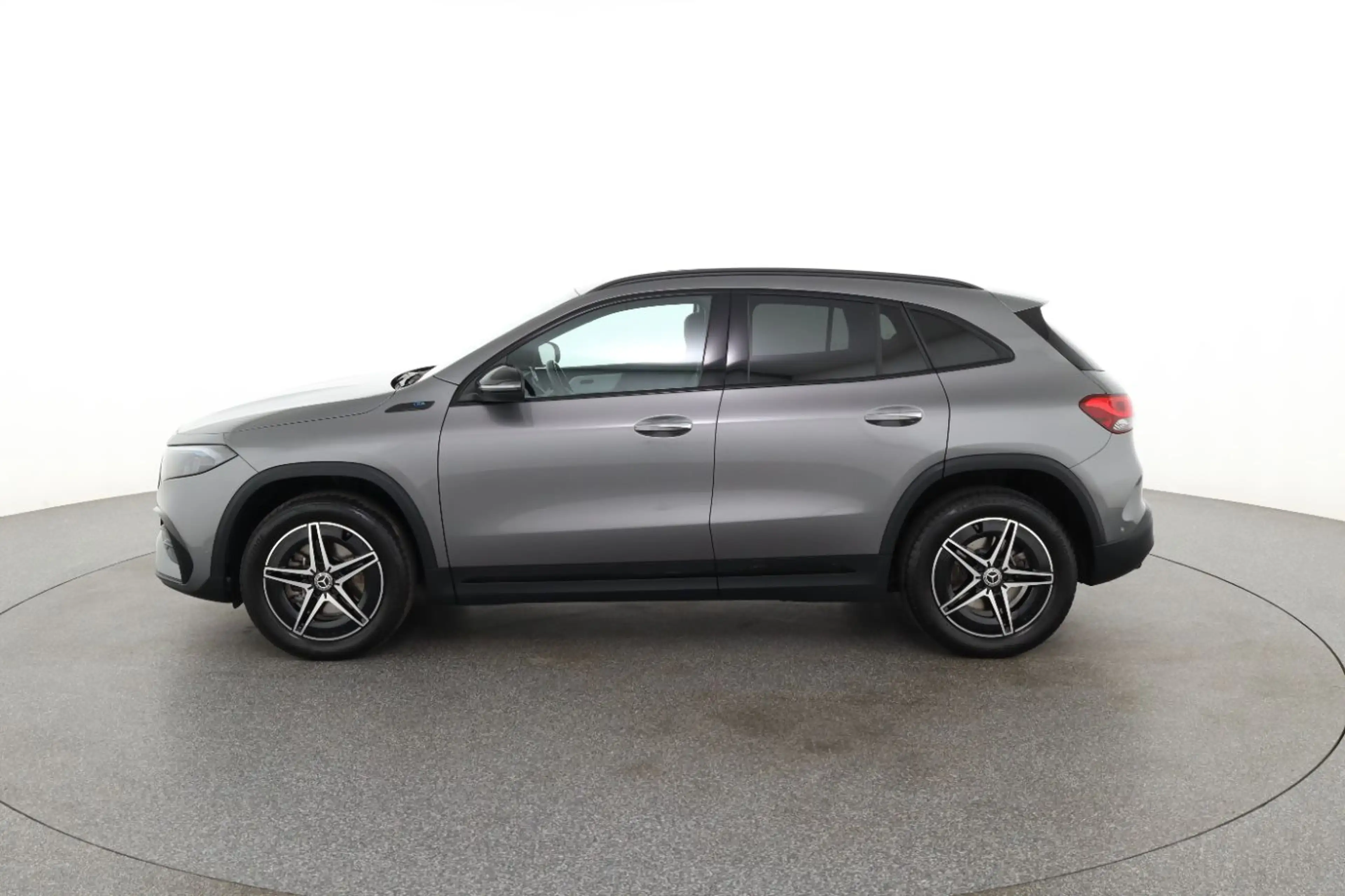 Mercedes-Benz EQA 250 Rückfahrkamera, Night Paket, AMG- Line, Totwinkel — photo 5