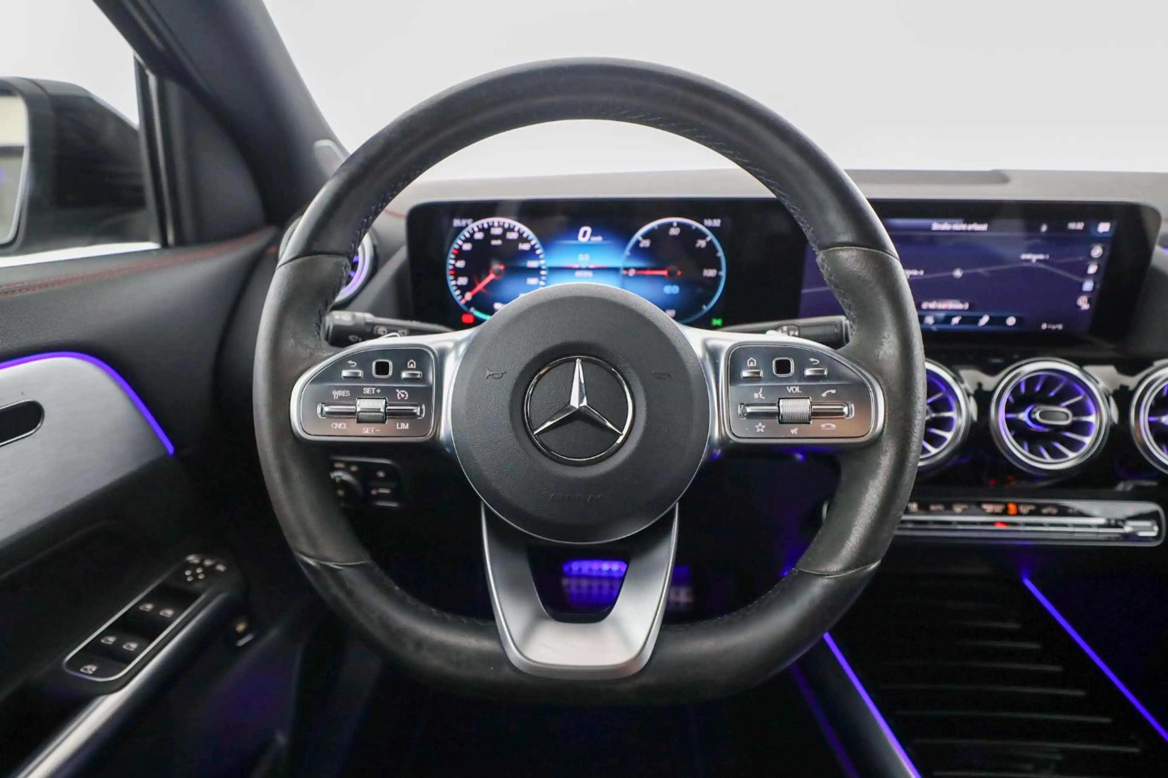 Mercedes-Benz EQA 250 Rückfahrkamera, Night Paket, AMG- Line, Totwinkel — photo 11
