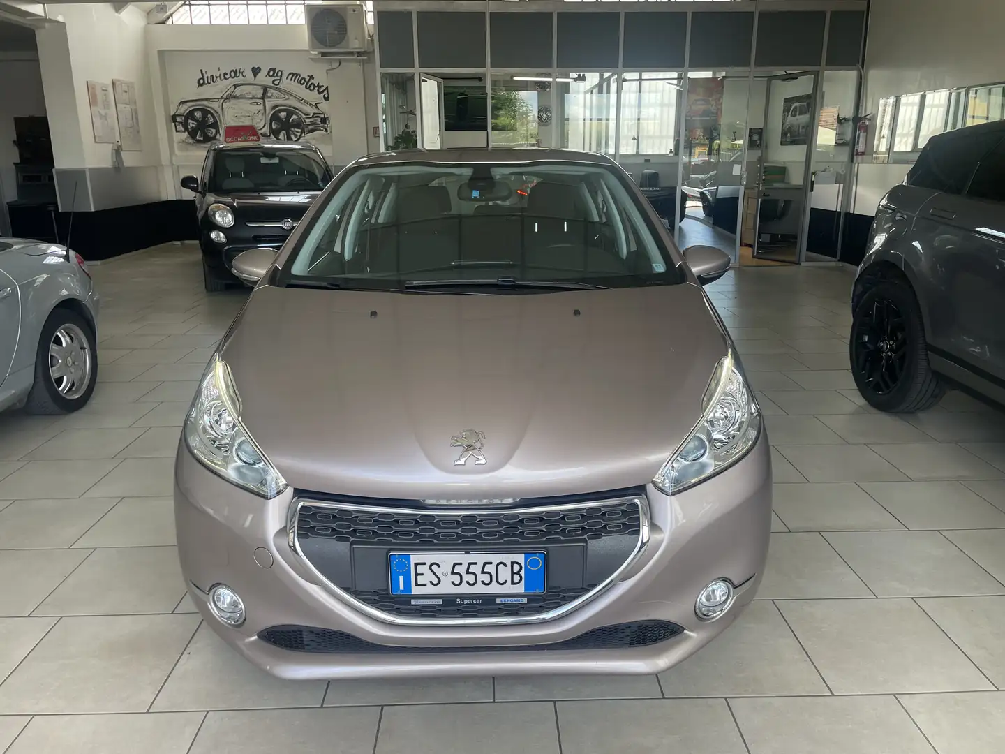 Peugeot 208 5p 1.2 vti 12v Allure Pink - Nessun vincolo - Paars - 1