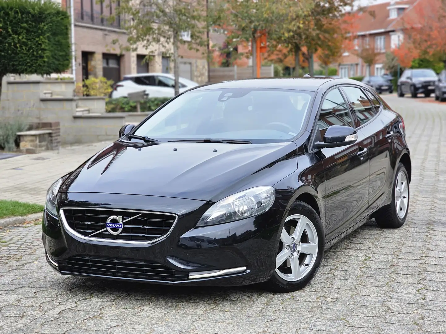 Volvo V40 V40 1.6 D2 1E EIGENAAR DEALER ONDERHOUDEN Noir - 1