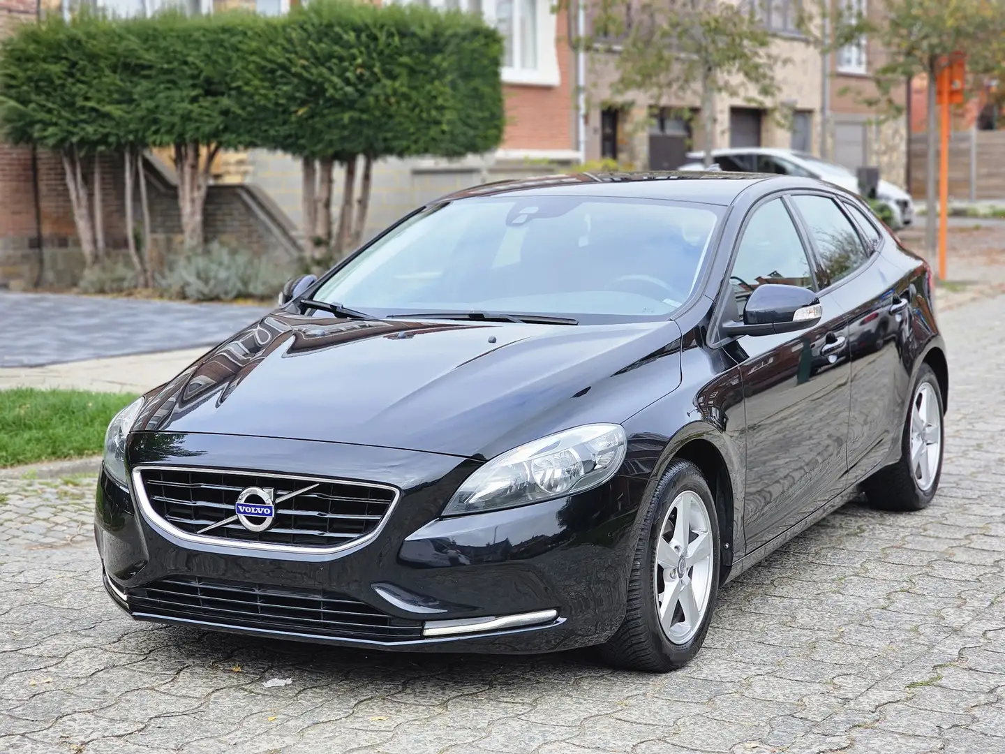 Volvo V40 V40 1.6 D2 1E EIGENAAR DEALER ONDERHOUDEN Noir - 2