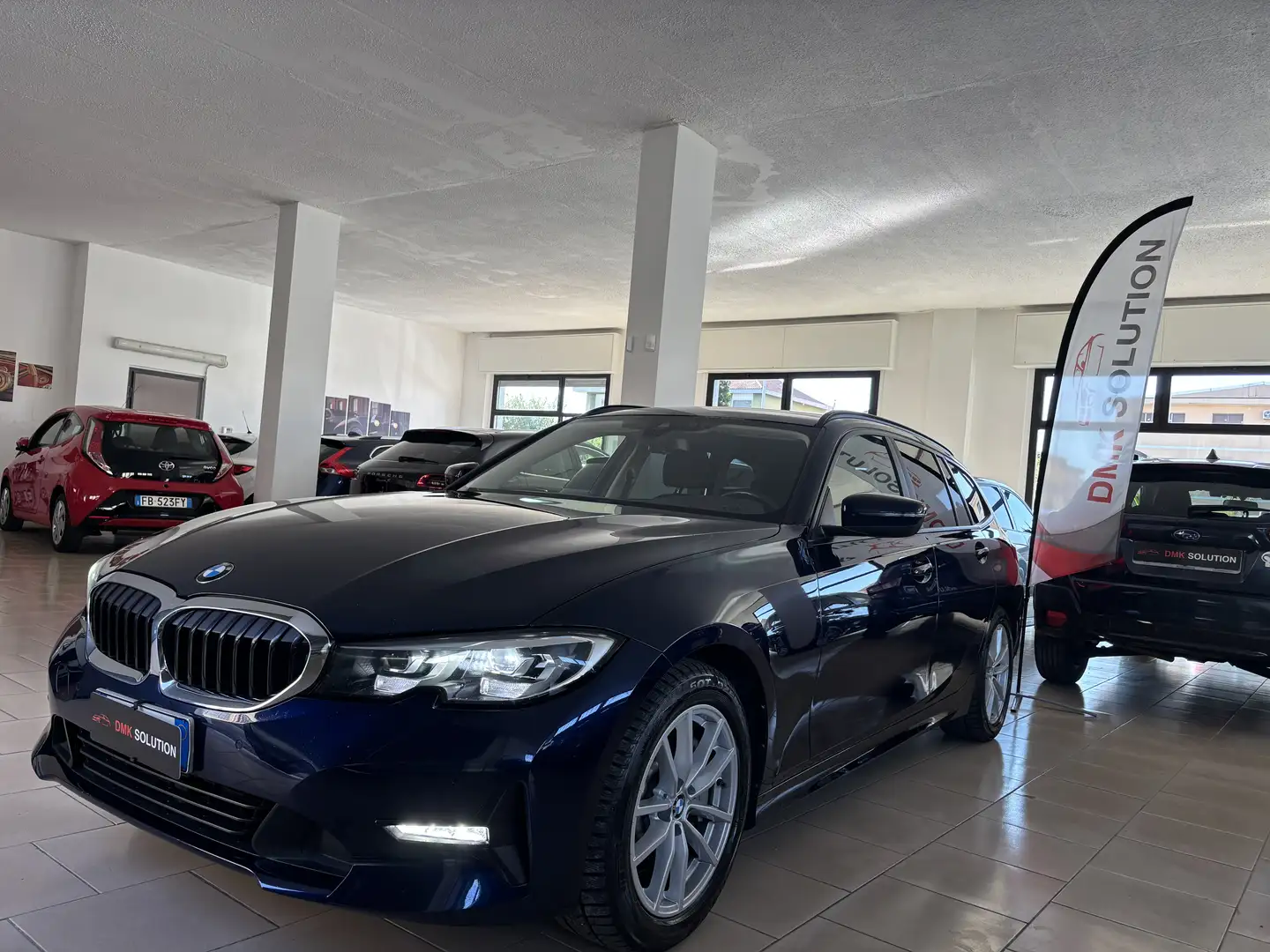 BMW 330 d Touring mhev 48V Business**UFFICIALE BMW** Blu/Azzurro - 1