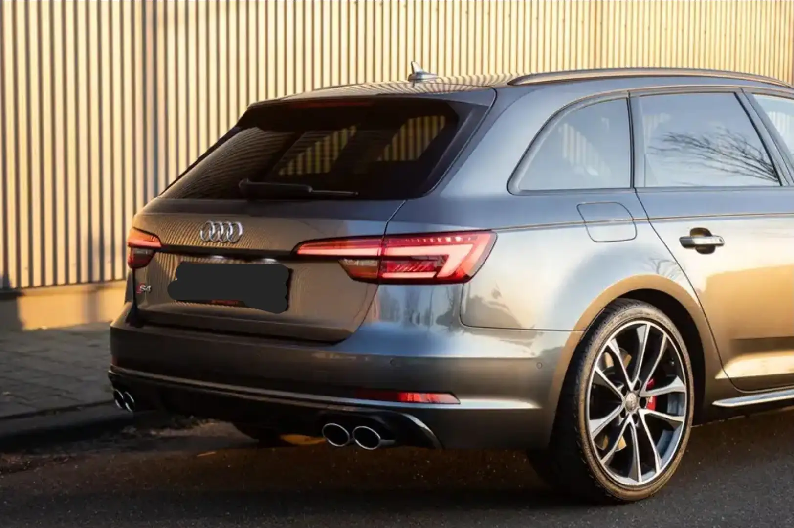 Audi S4 Avant 3.0 TFSI quattro tiptronic - 2