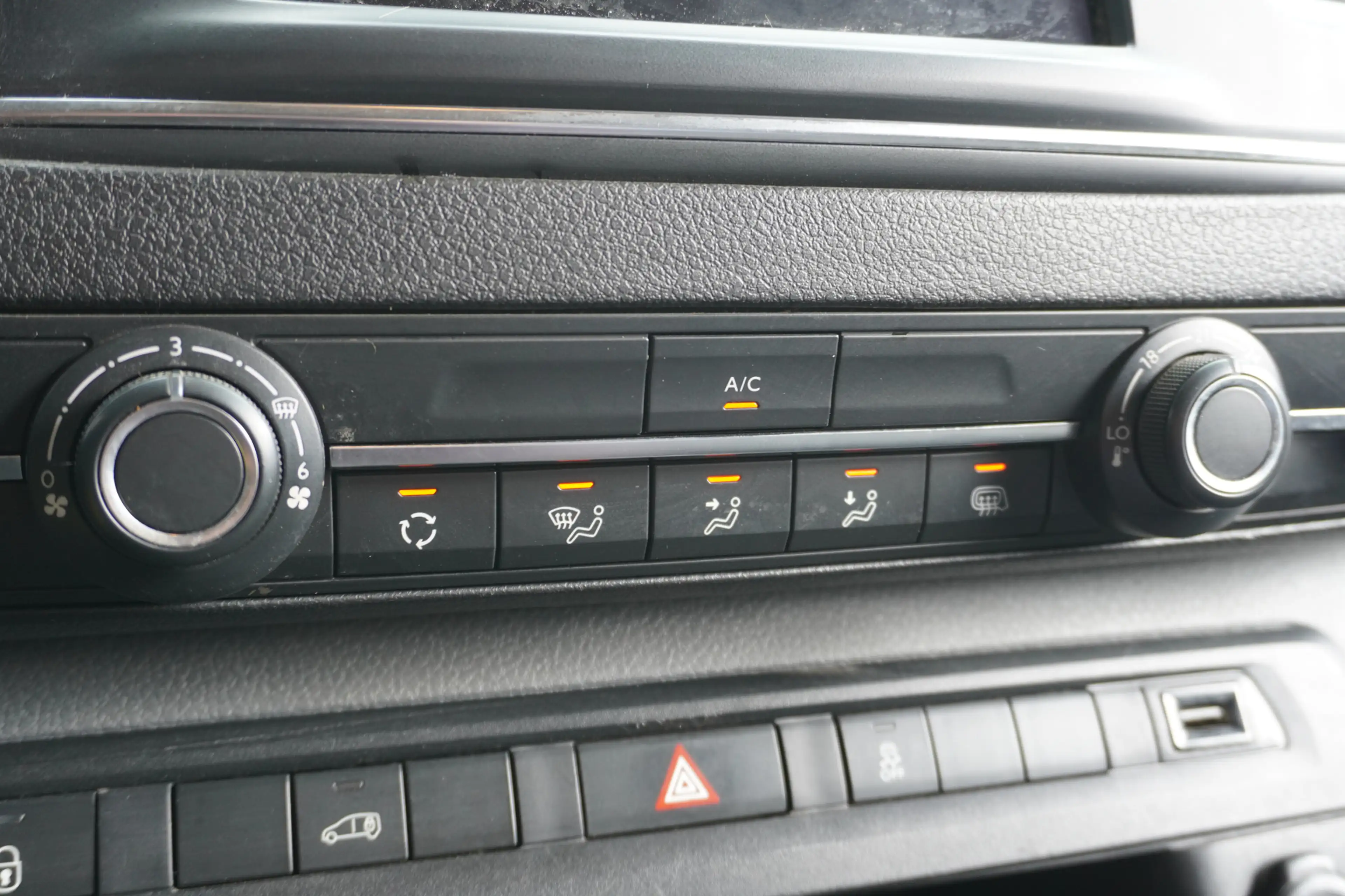 Peugeot Expert 2.0 BlueHDI 122PK L2 EURO 6 - Airco - Navi - Cruis — photo 14