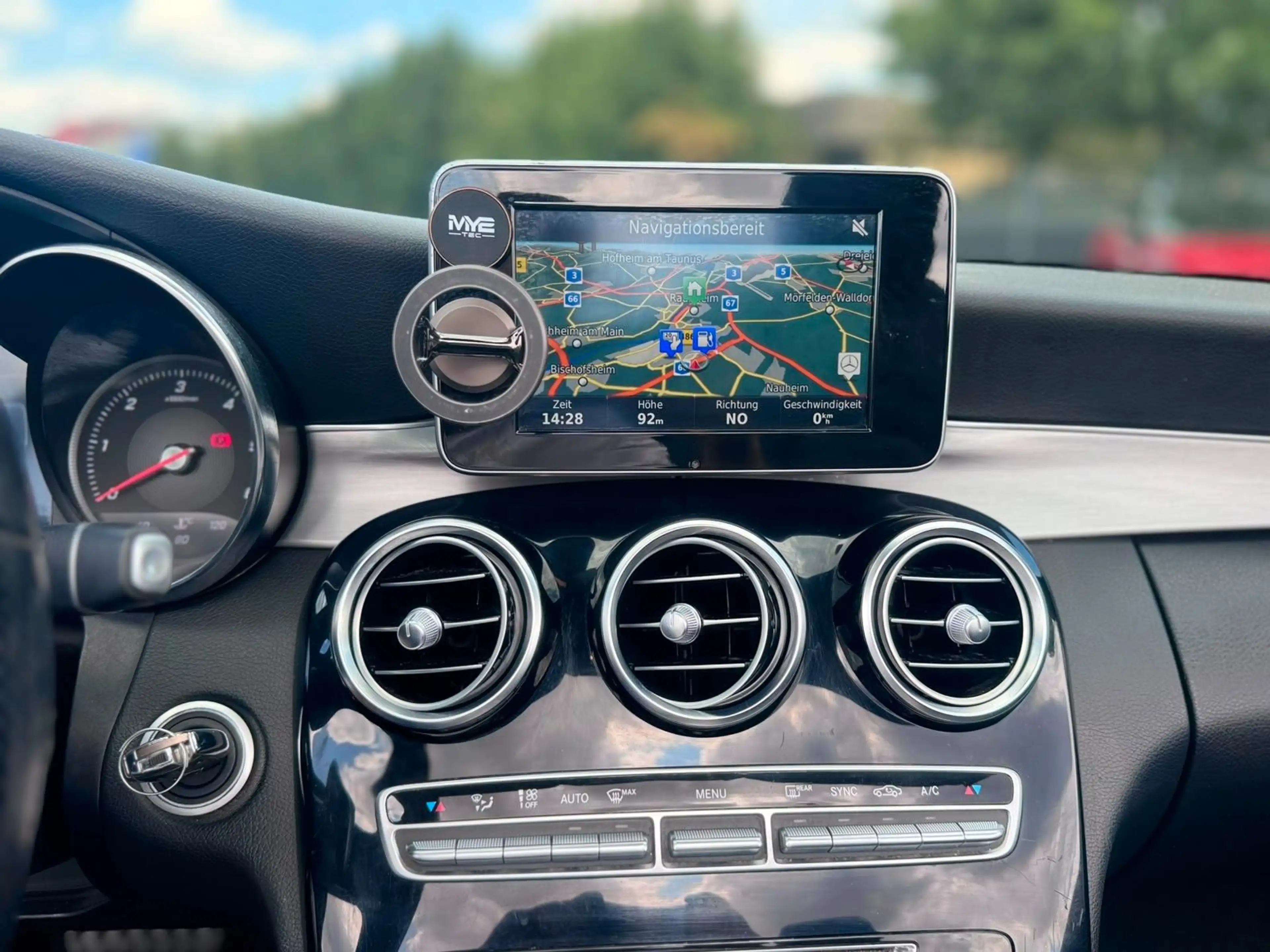 Mercedes-Benz C 220 Cabrio 360°K. Burmester Led Facelift AMG — photo 21