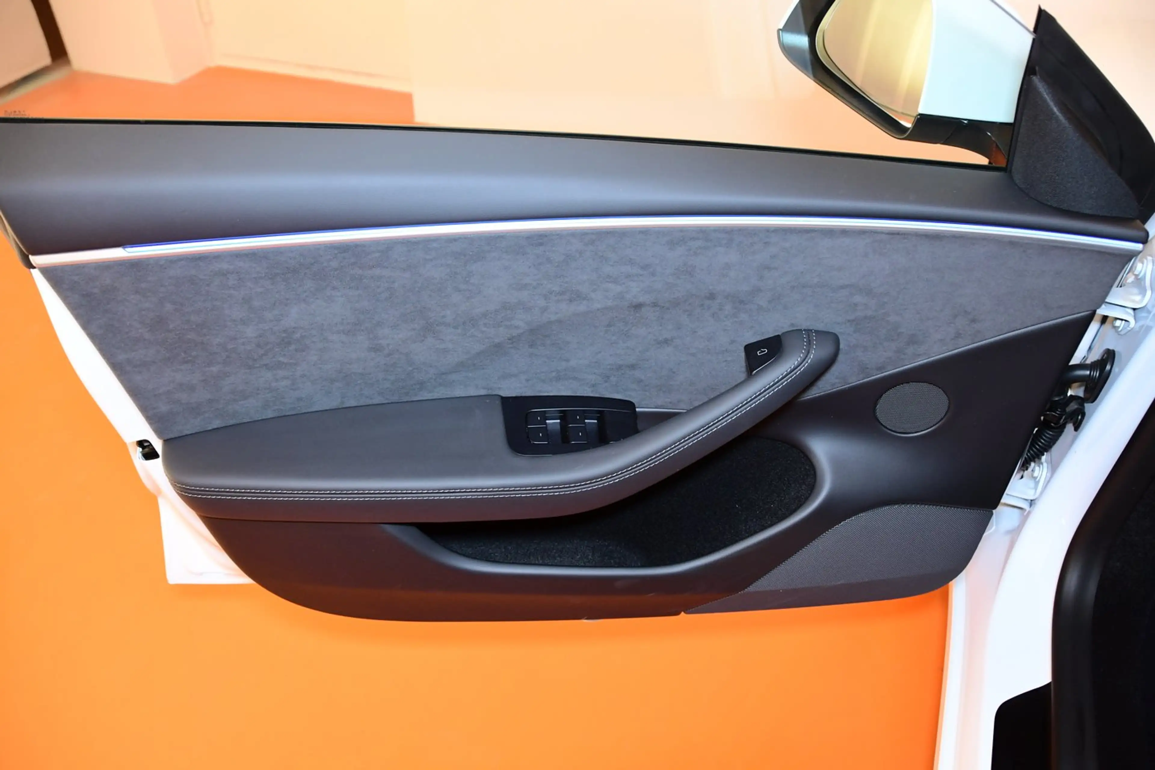 Tesla Model 3 Long Range AWD 75kWh — photo 6