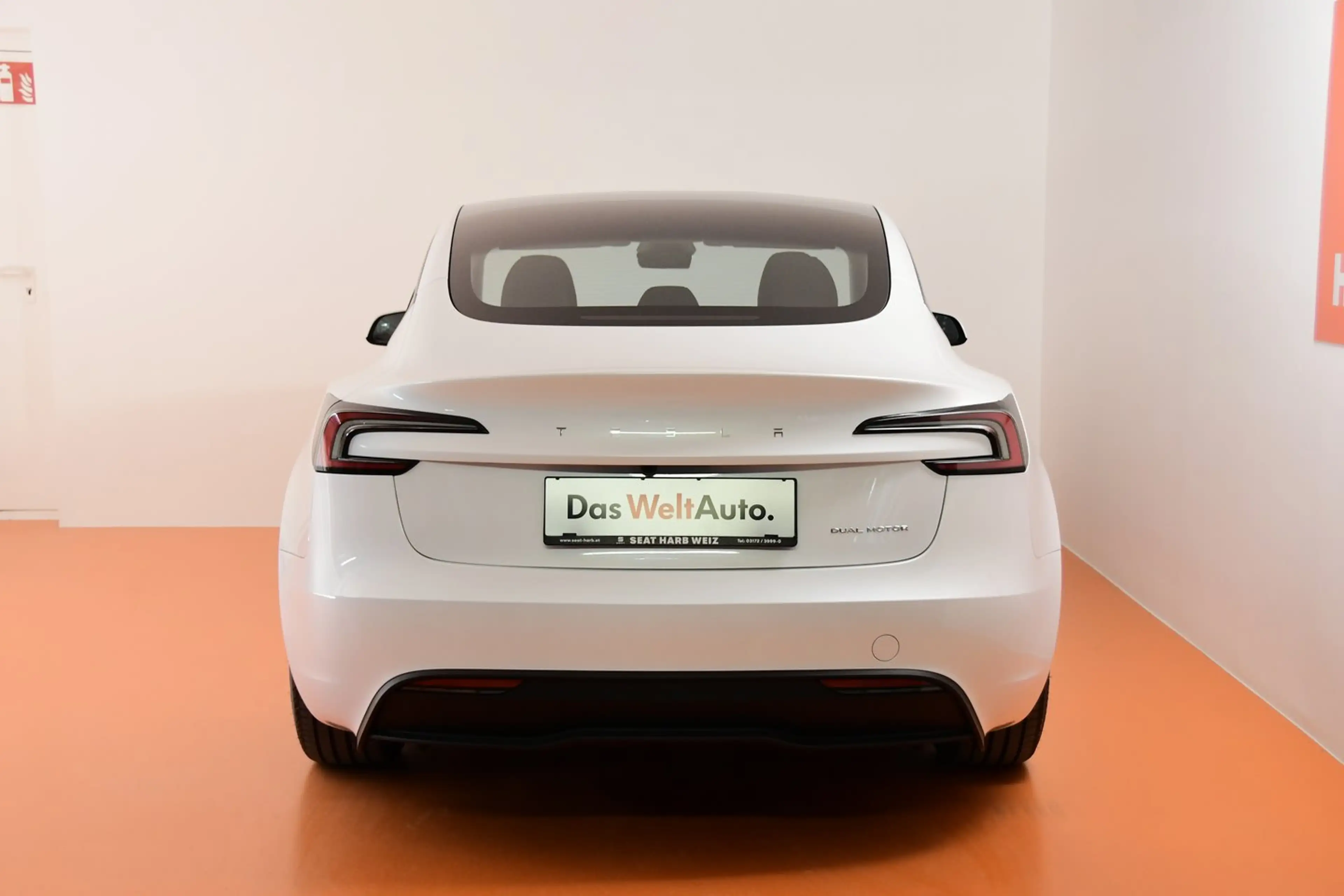 Tesla Model 3 Long Range AWD 75kWh — photo 4
