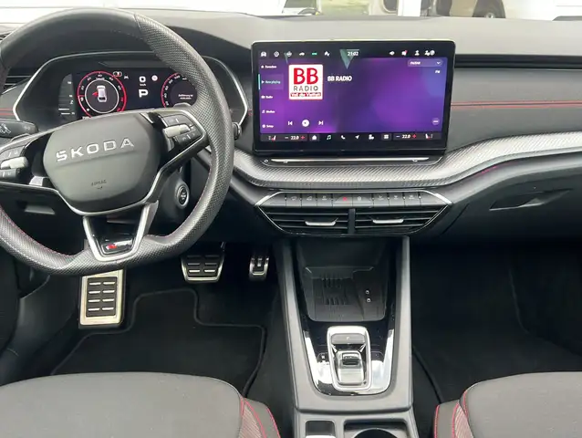 Skoda Octavia view 3