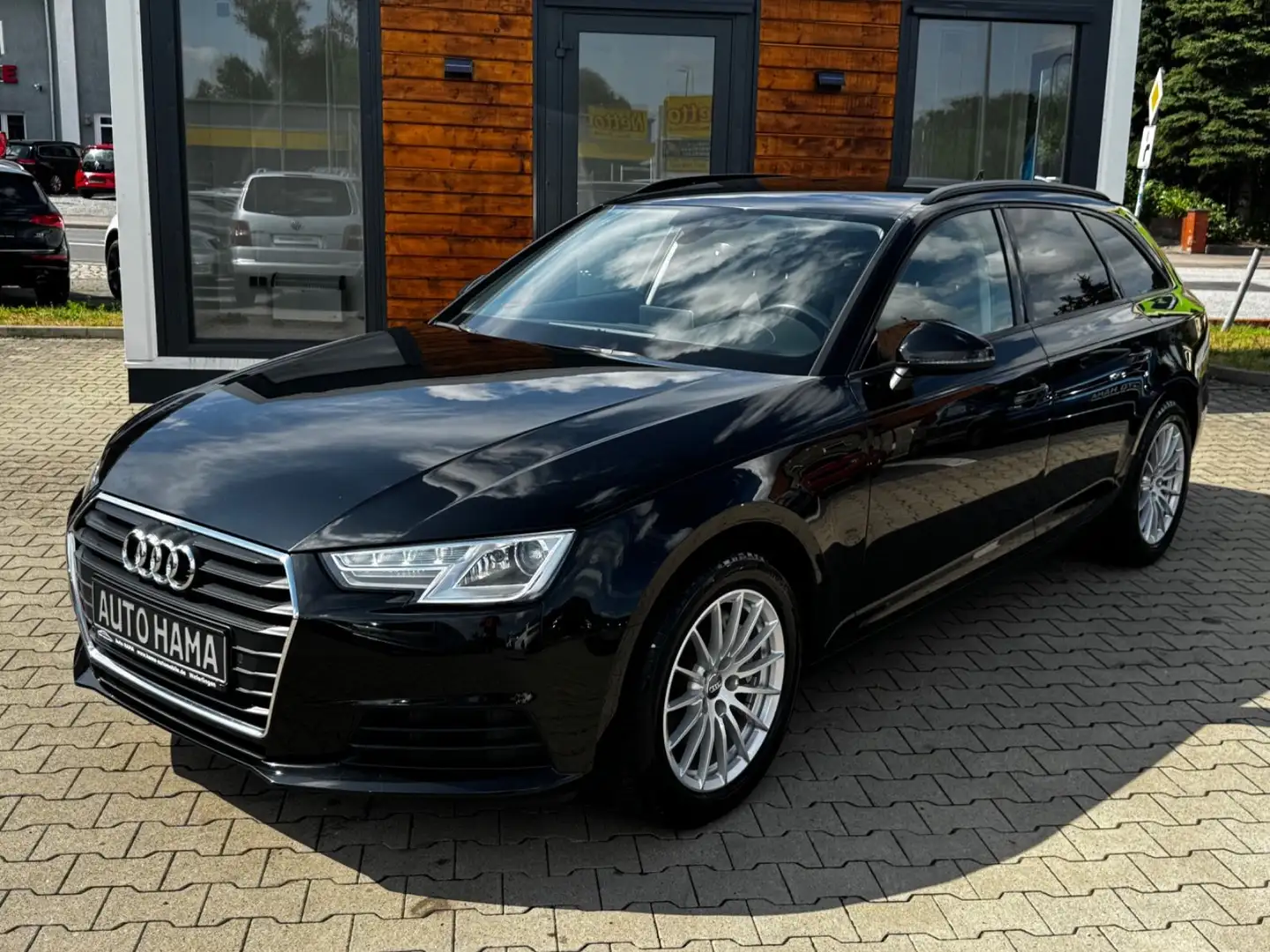 Audi A4 Avant 2.0 TDI S-Tronic *VIRTUAL*E-HECK*ZAHNR* Zwart - 2
