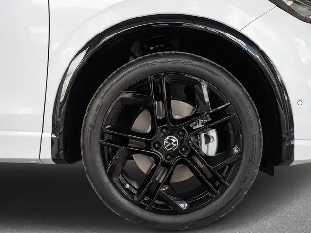 Volkswagen Tiguan view 13
