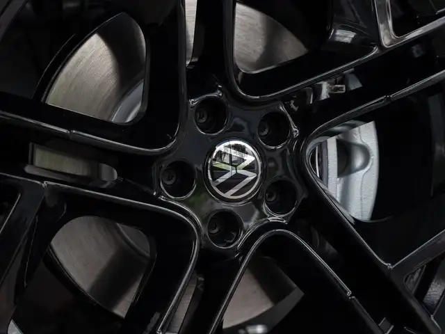 Volkswagen Tiguan view 14