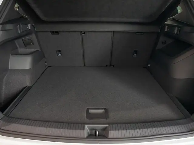Volkswagen Tiguan view 9