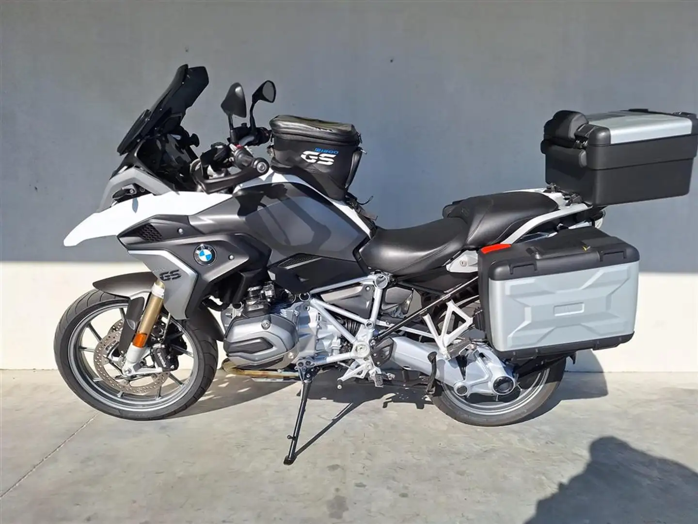 BMW R 1200 GS 0 - 2