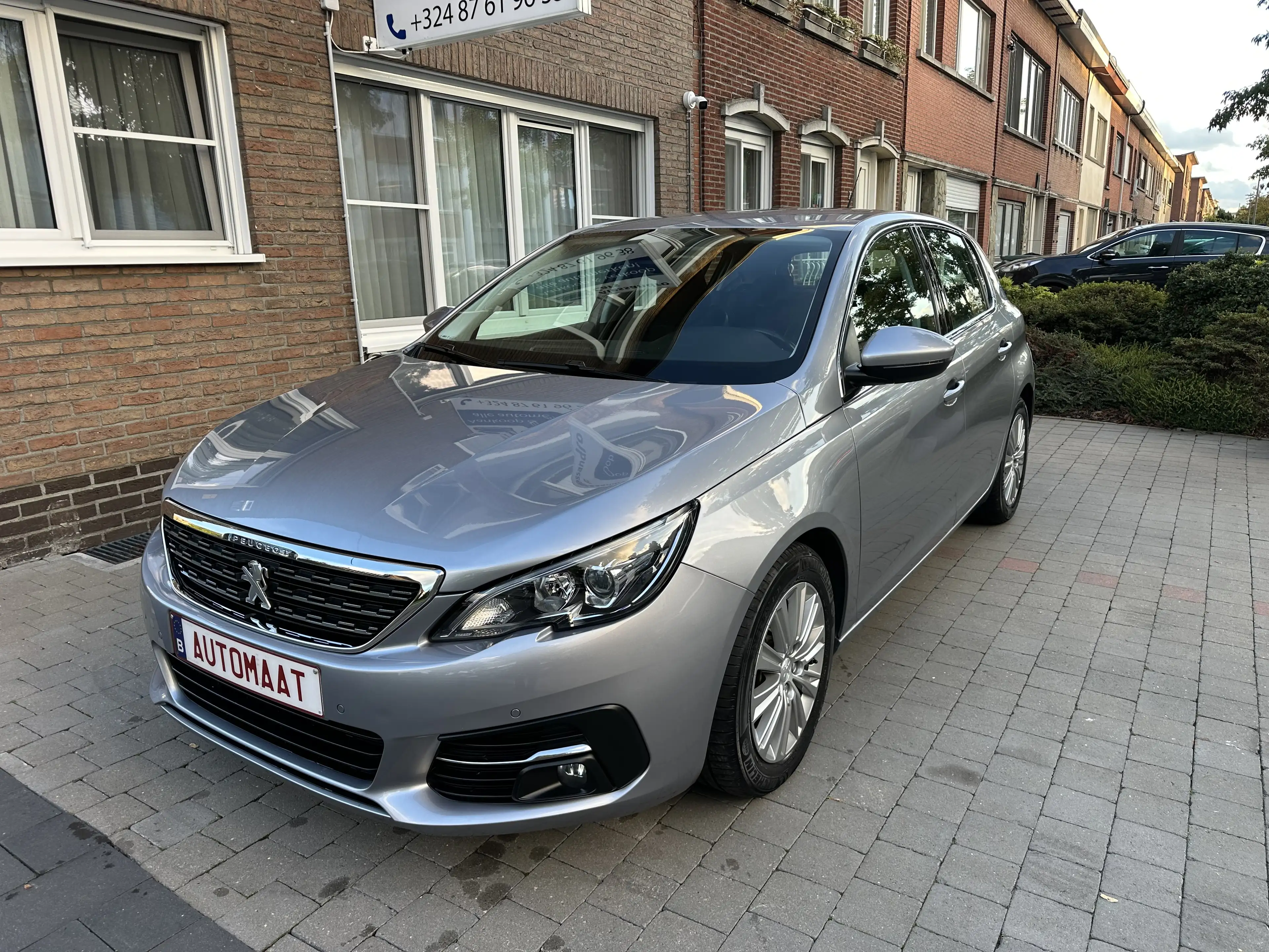 Peugeot 308 1.2i Automaat! Nieuwstaat*Airco*Navi*Garantie!