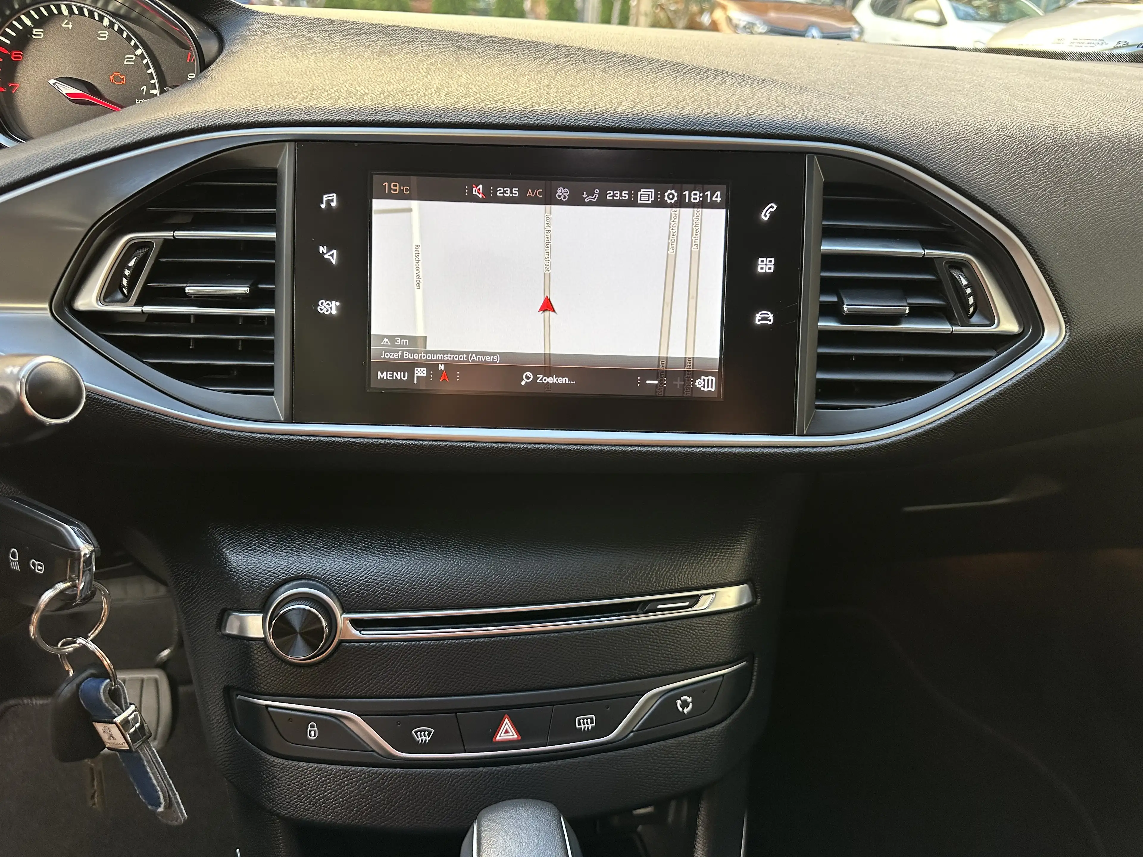Peugeot 308 1.2i Automaat! Nieuwstaat*Airco*Navi*Garantie! — photo 11