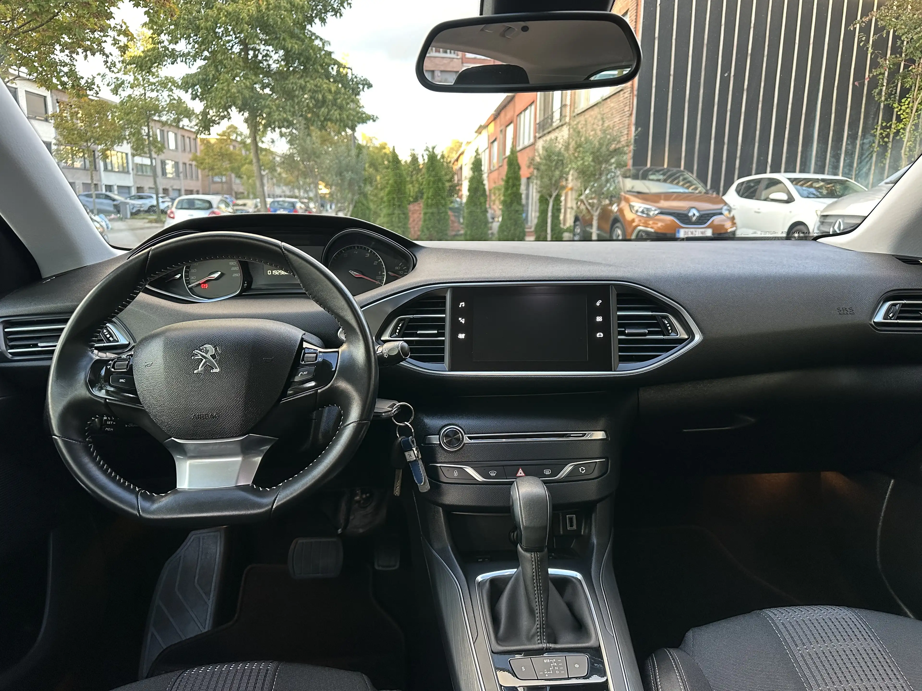 Peugeot 308 1.2i Automaat! Nieuwstaat*Airco*Navi*Garantie! — photo 13