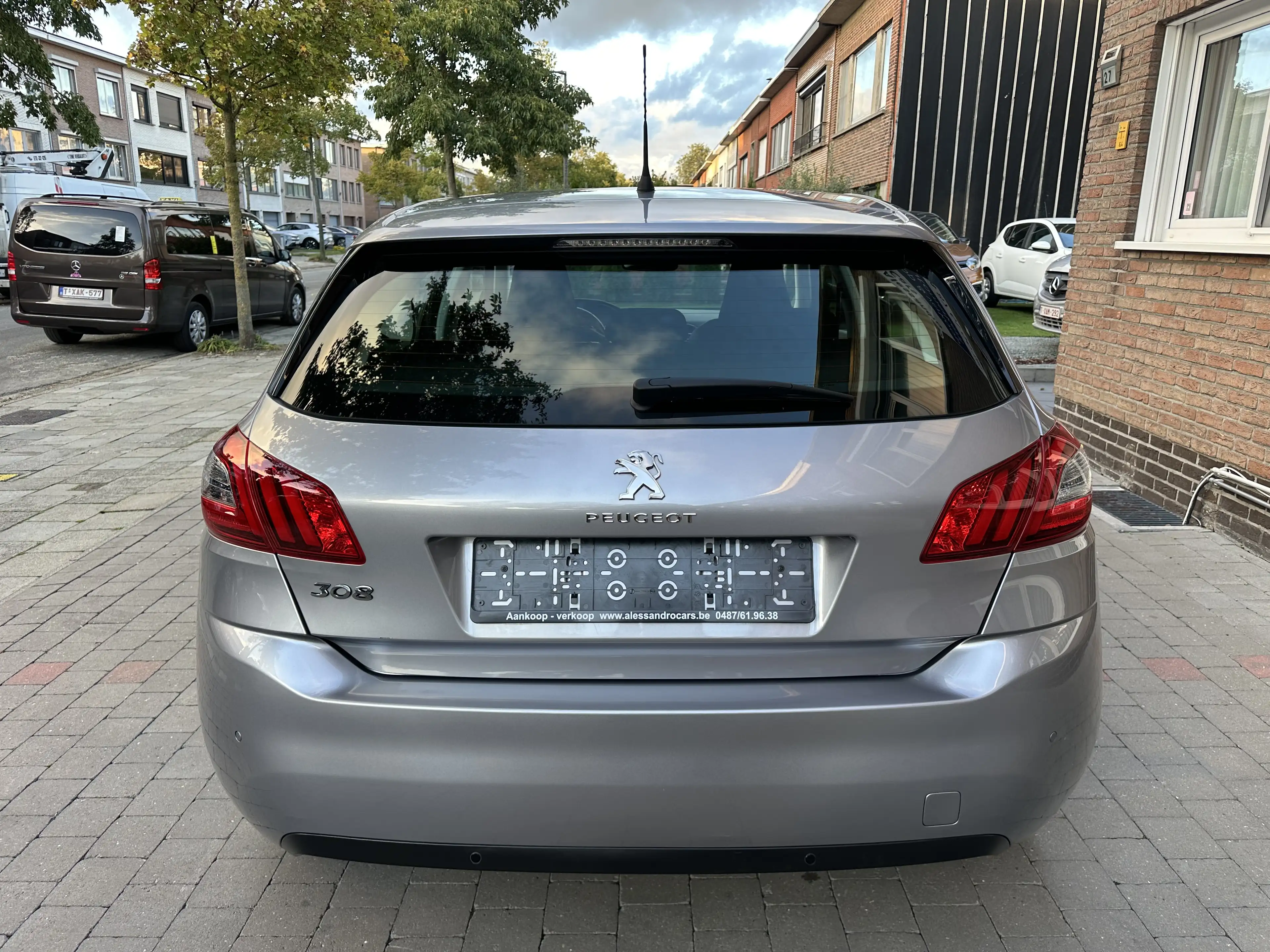 Peugeot 308 1.2i Automaat! Nieuwstaat*Airco*Navi*Garantie! — photo 4