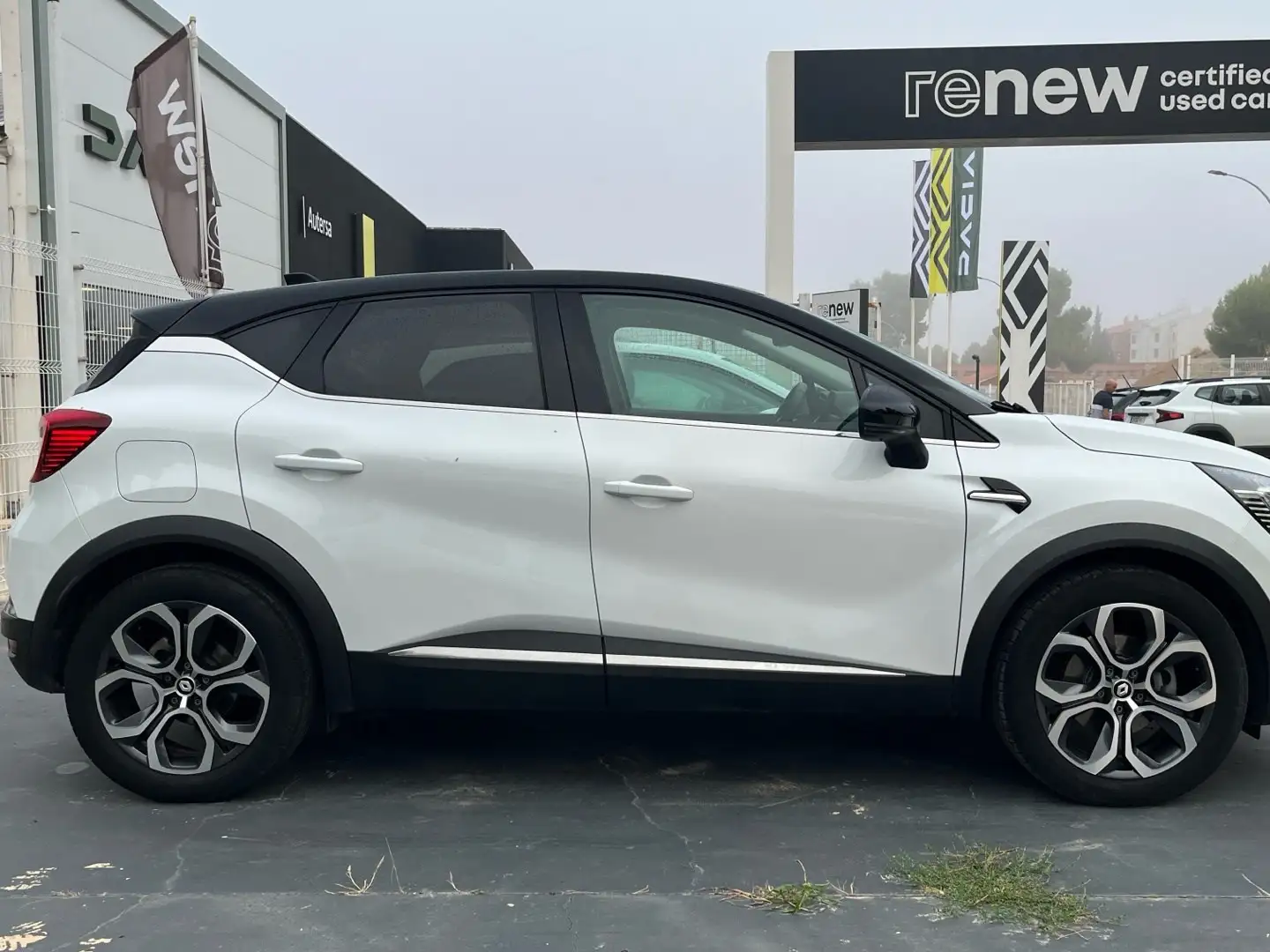 Renault Captur E-TECH Híbrido Techno Fast Track 105kW Blanco - 2