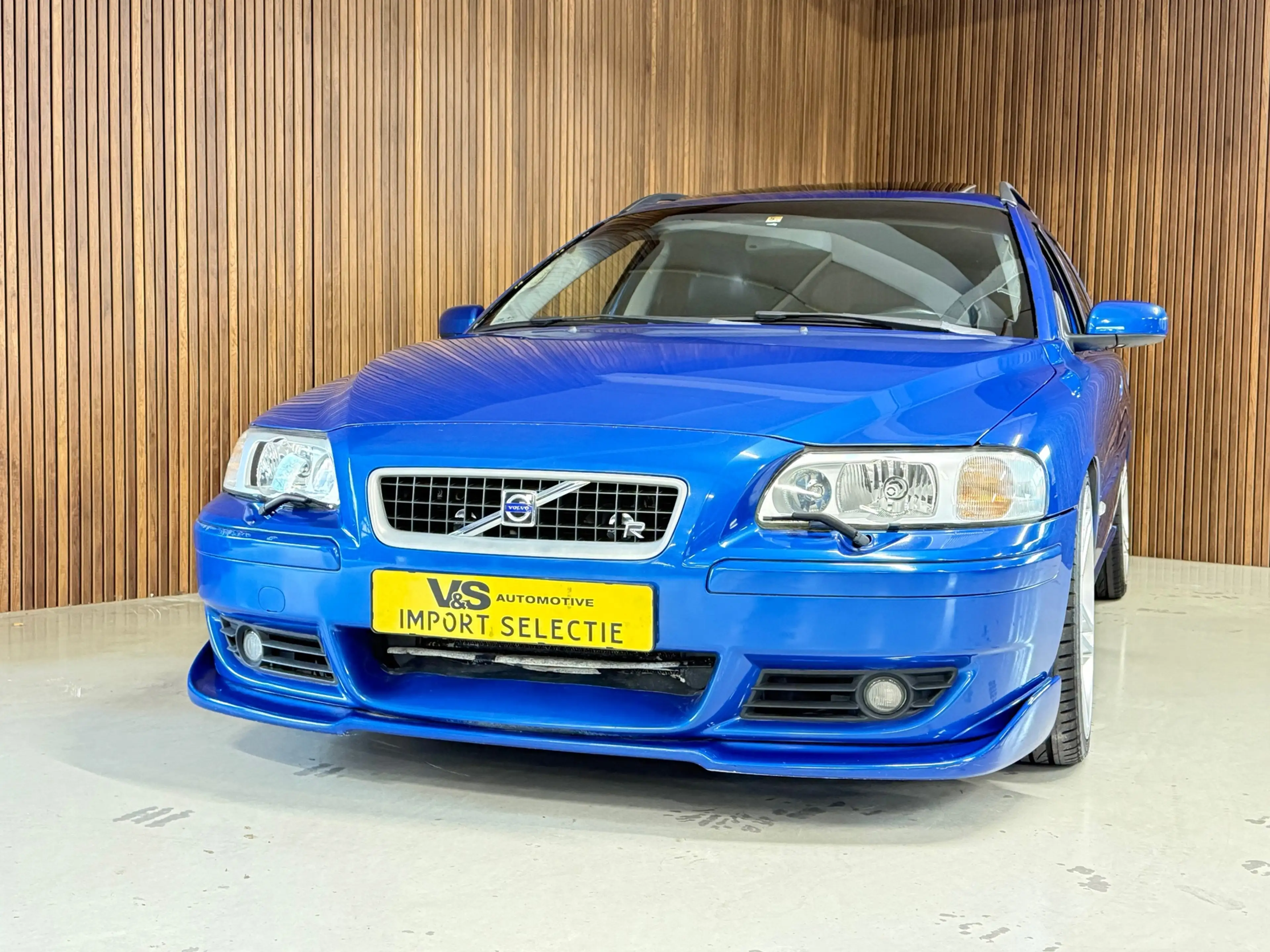 Volvo V70 2.5 R - Sonic Blue — photo 2