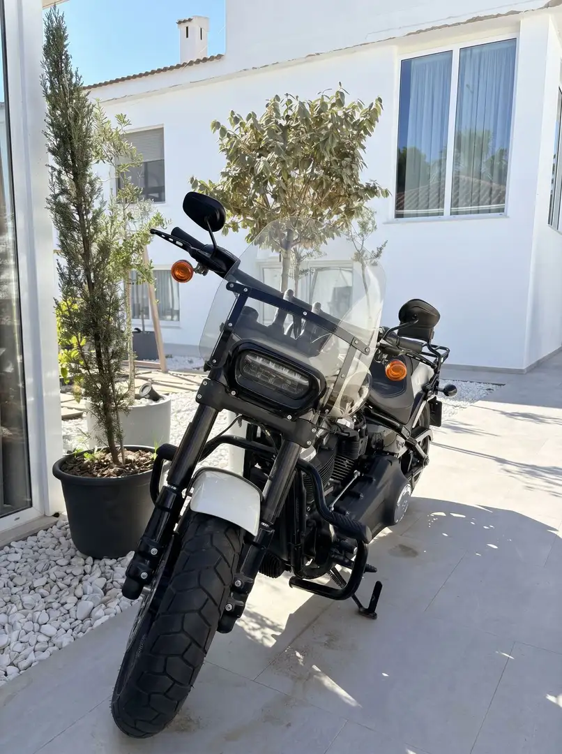 Harley-Davidson Fat Bob 114 Negro - 2