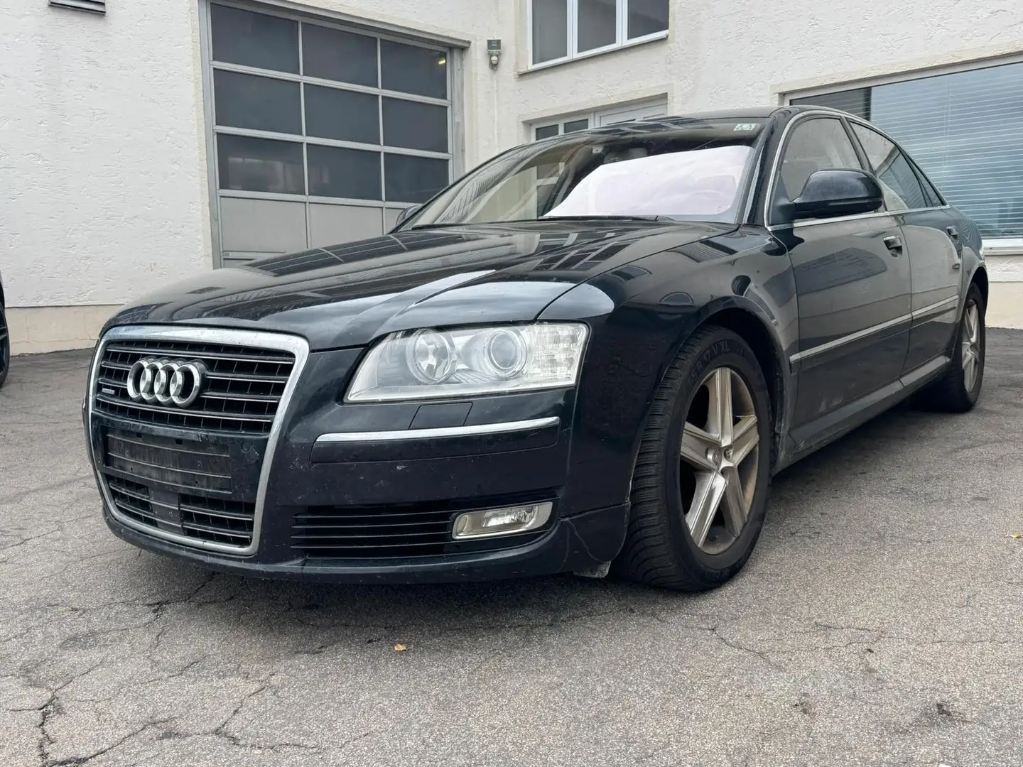 Audi A8 4.2 TDI quattro B&O-Adv. R-KAM MASSAGE SD AHK Schwarz - 1