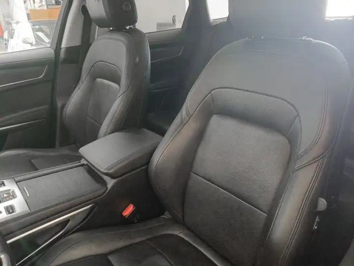 Jaguar F-Pace 2023, foto 22