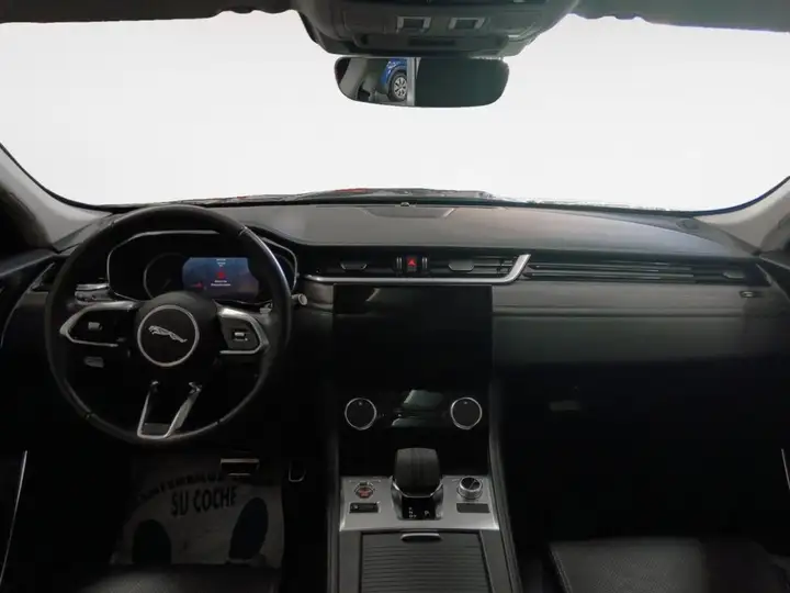Jaguar F-Pace 2023, foto 7