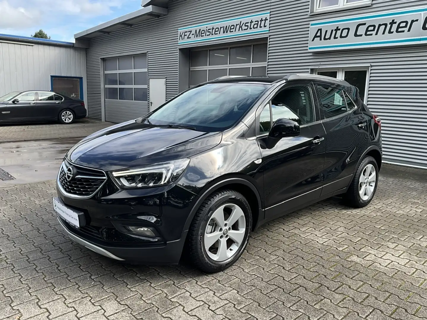 Opel Mokka X 1.4 Innovation Automatik Schwarz - 1