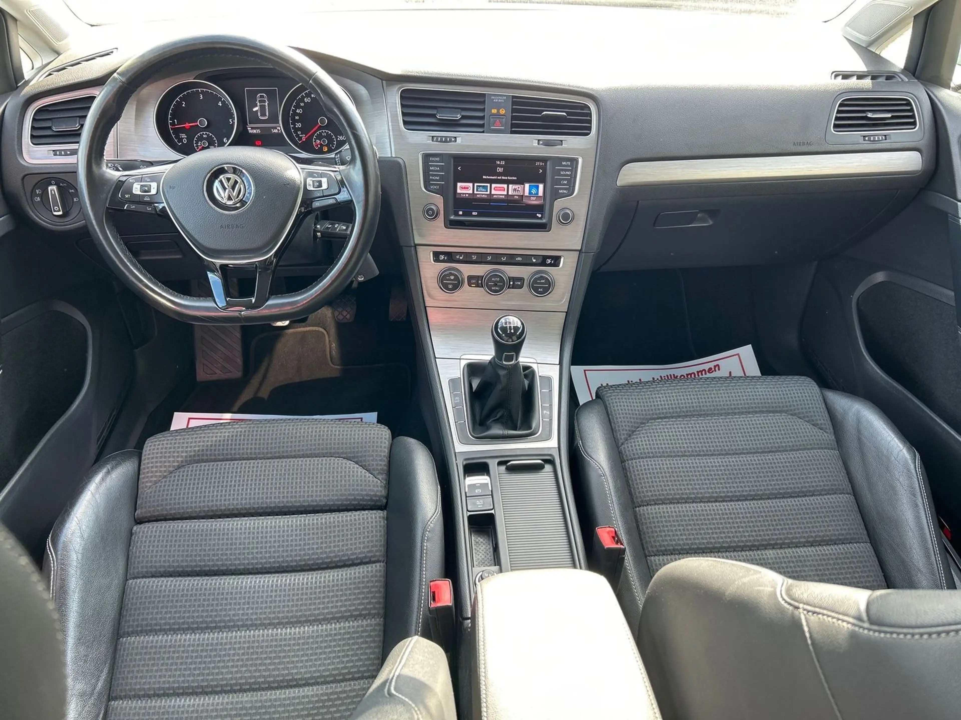 Volkswagen Golf Comfortline BMT / Xenon / Teilleder / 8xAlufelgen — photo 14