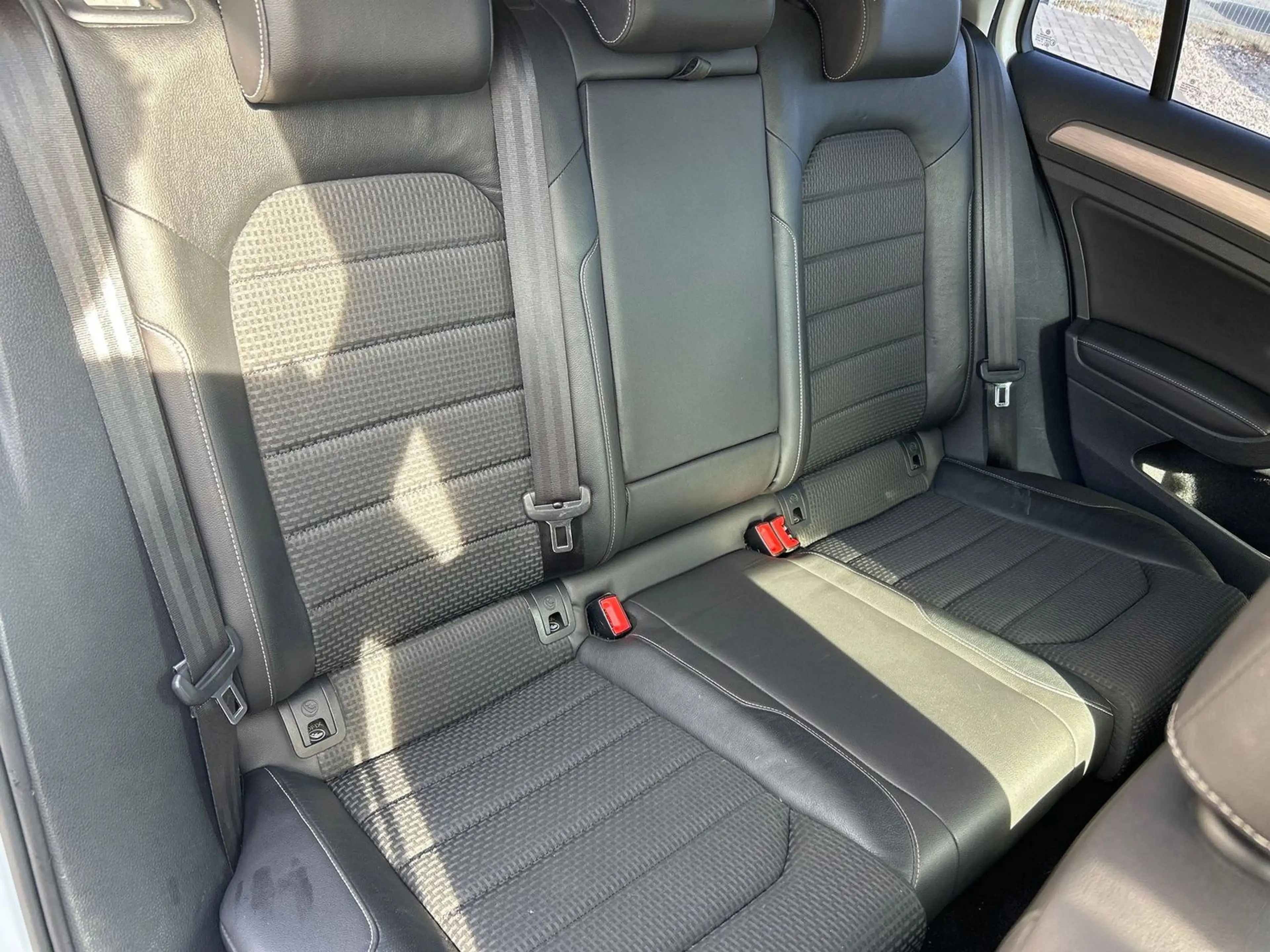 Volkswagen Golf Comfortline BMT / Xenon / Teilleder / 8xAlufelgen — photo 9