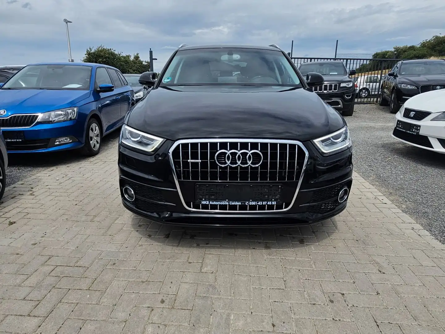 Audi Q3 2.0 TDI quattro, S-line Exterior. Noir - 2